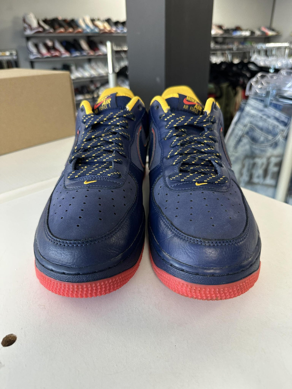Nike AF1 Low Navy Yellow Used