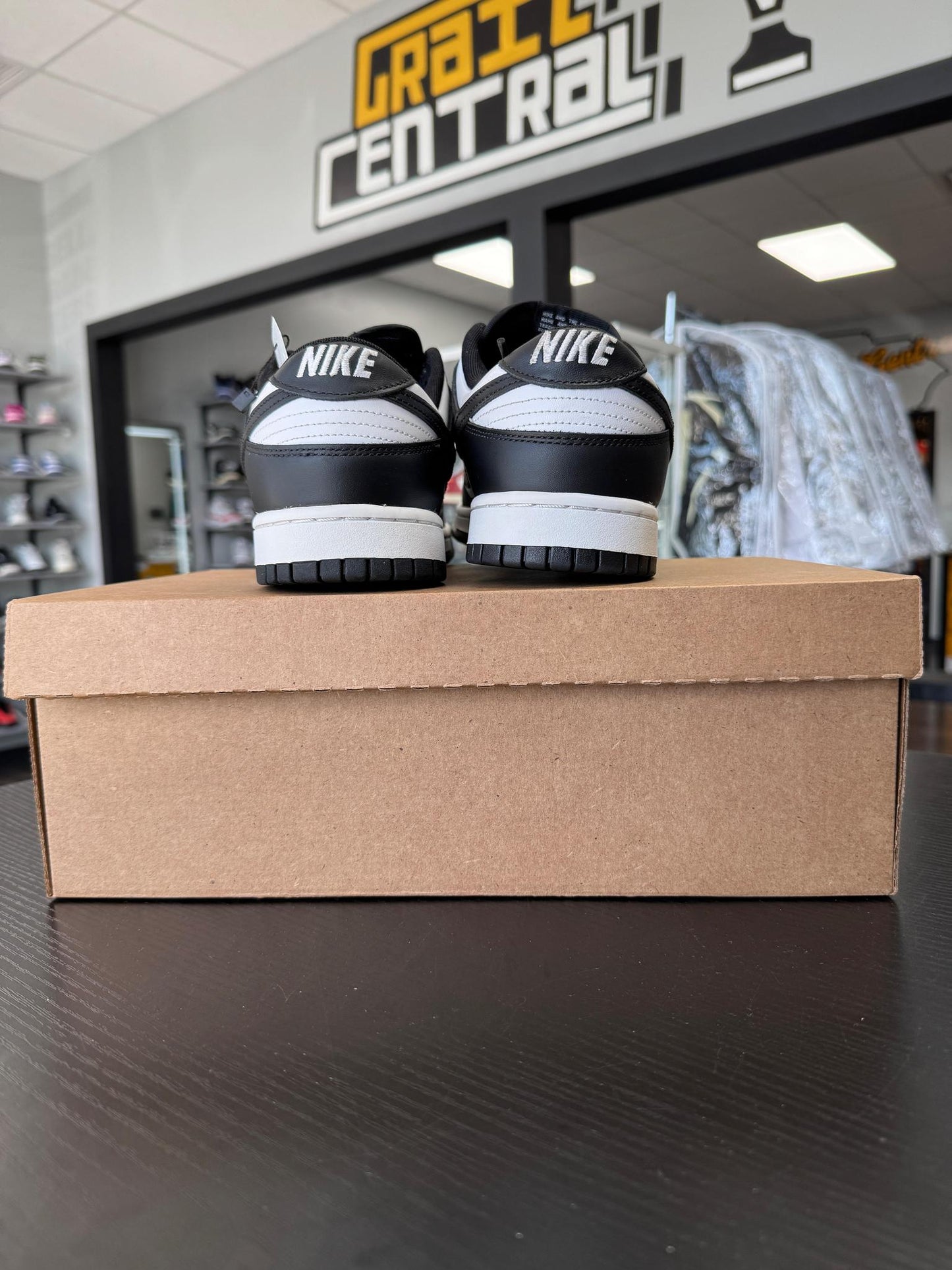 Nike Dunk Low "Panda" Used Size 11.5