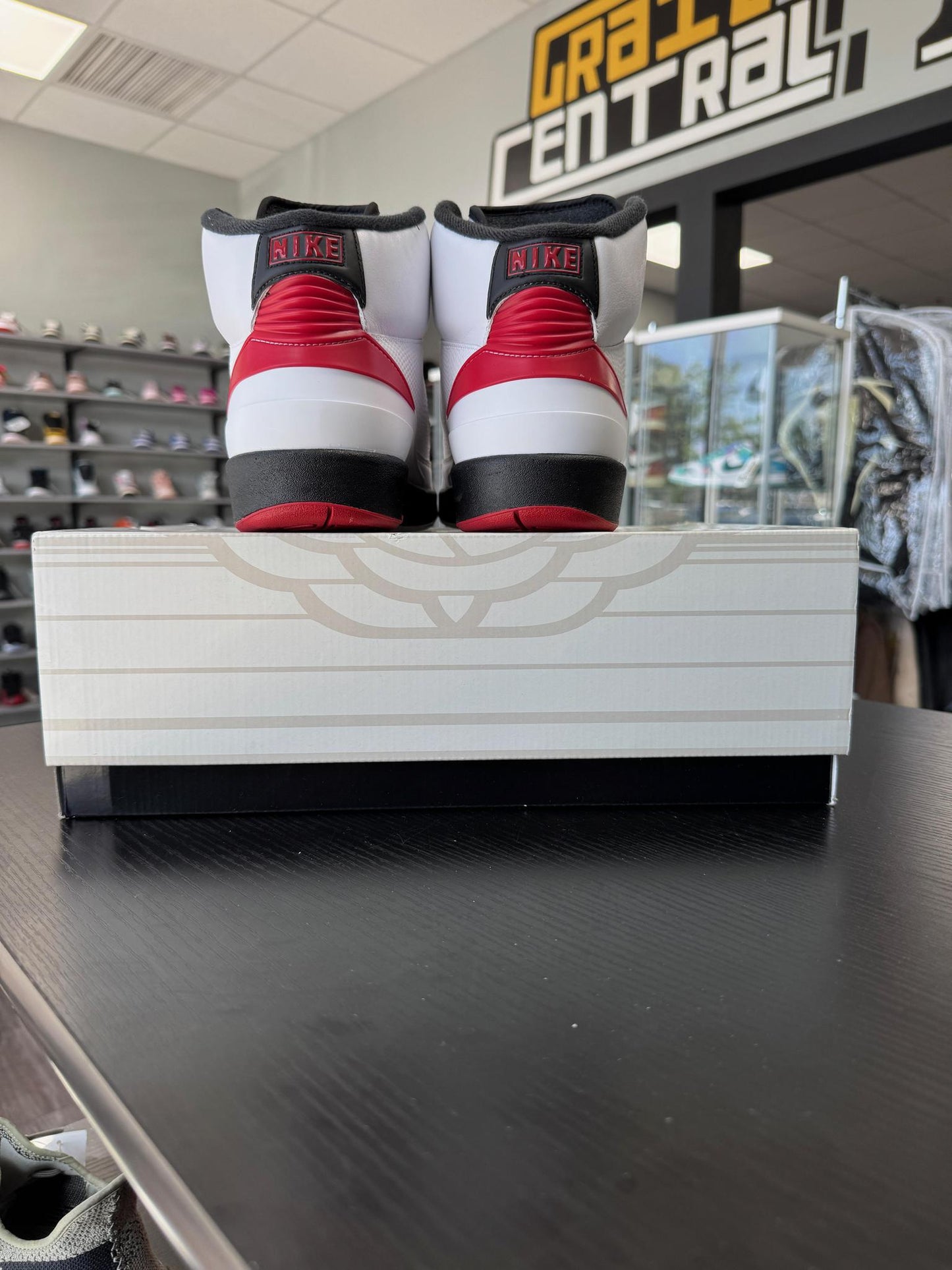 Jordan 2 "Chicago" Used Size 12