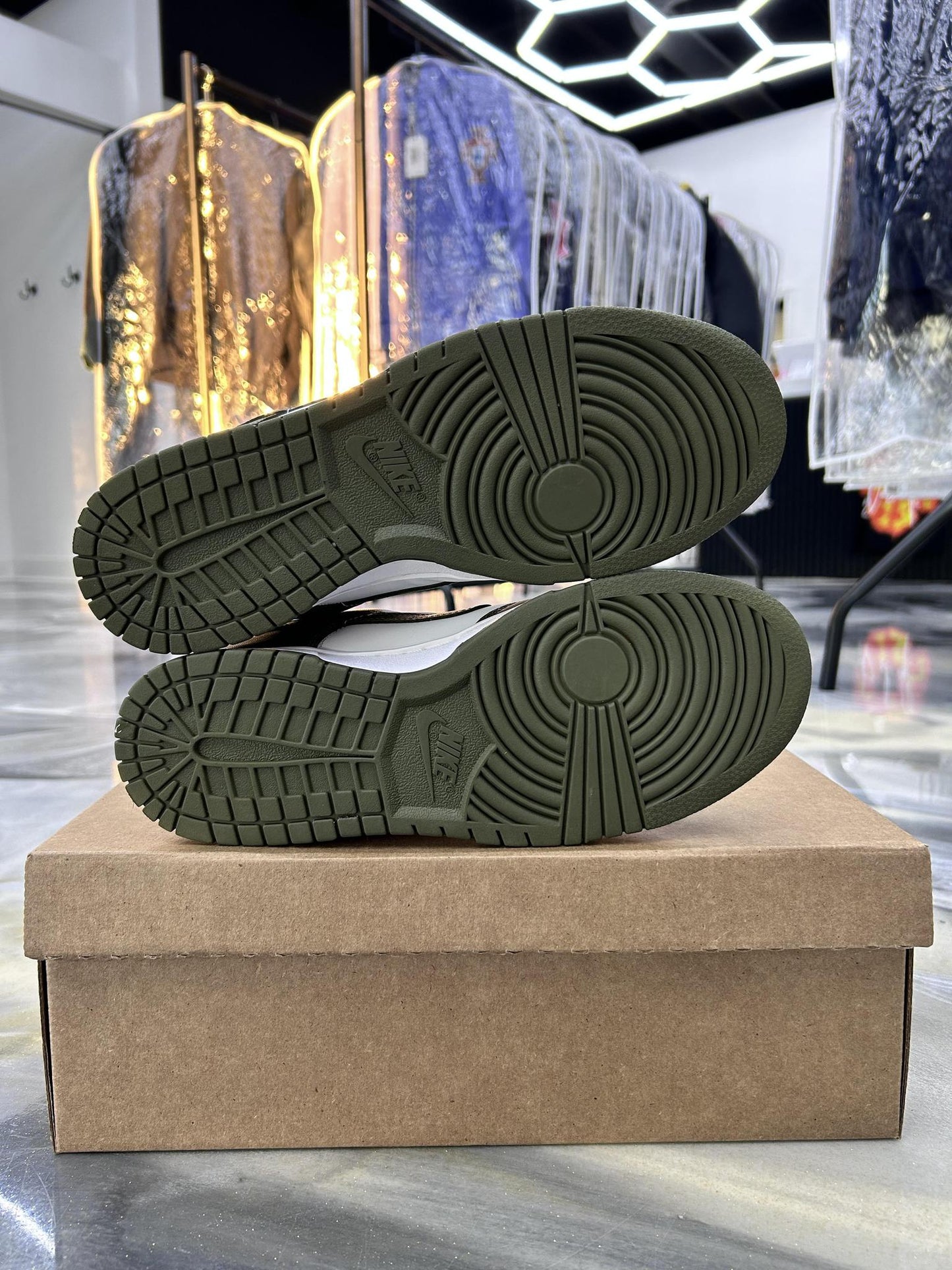 Nike Dunk Low "Medium Olive" Used Size 7.5
