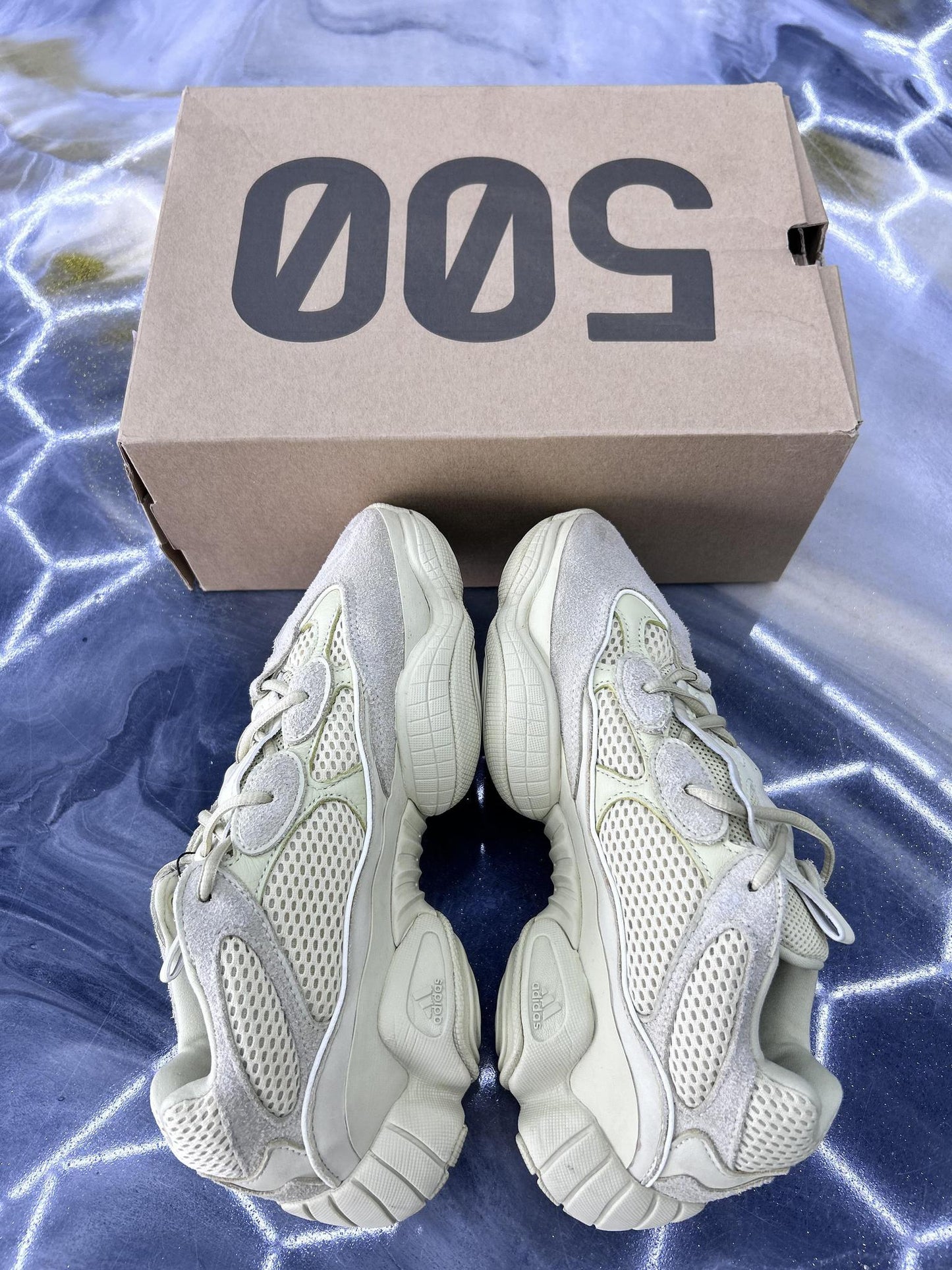 Adidas Yeezy 500 Super Moon Used Size 9