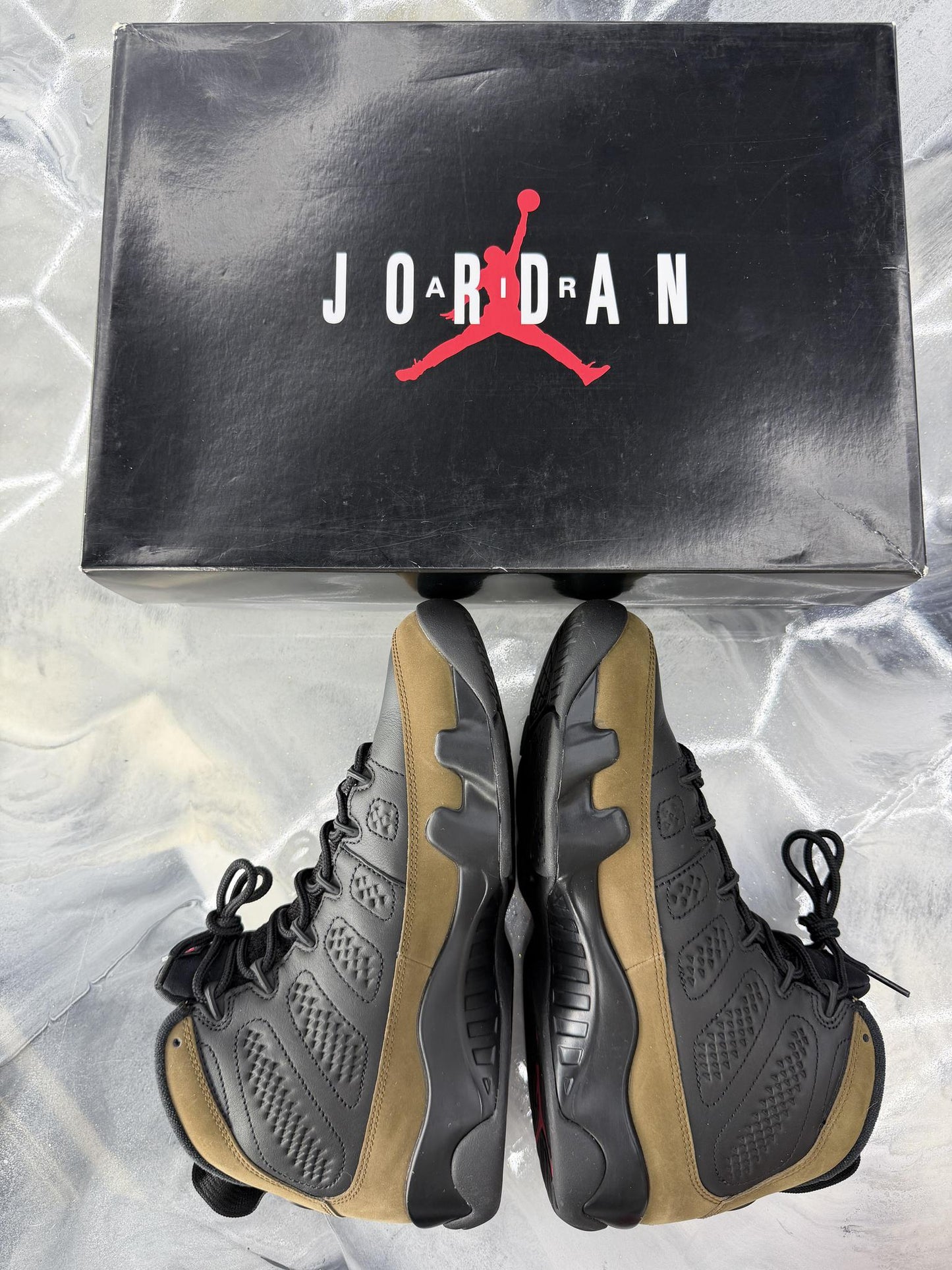 Jordan 9 "Olive" Used Size 9.5