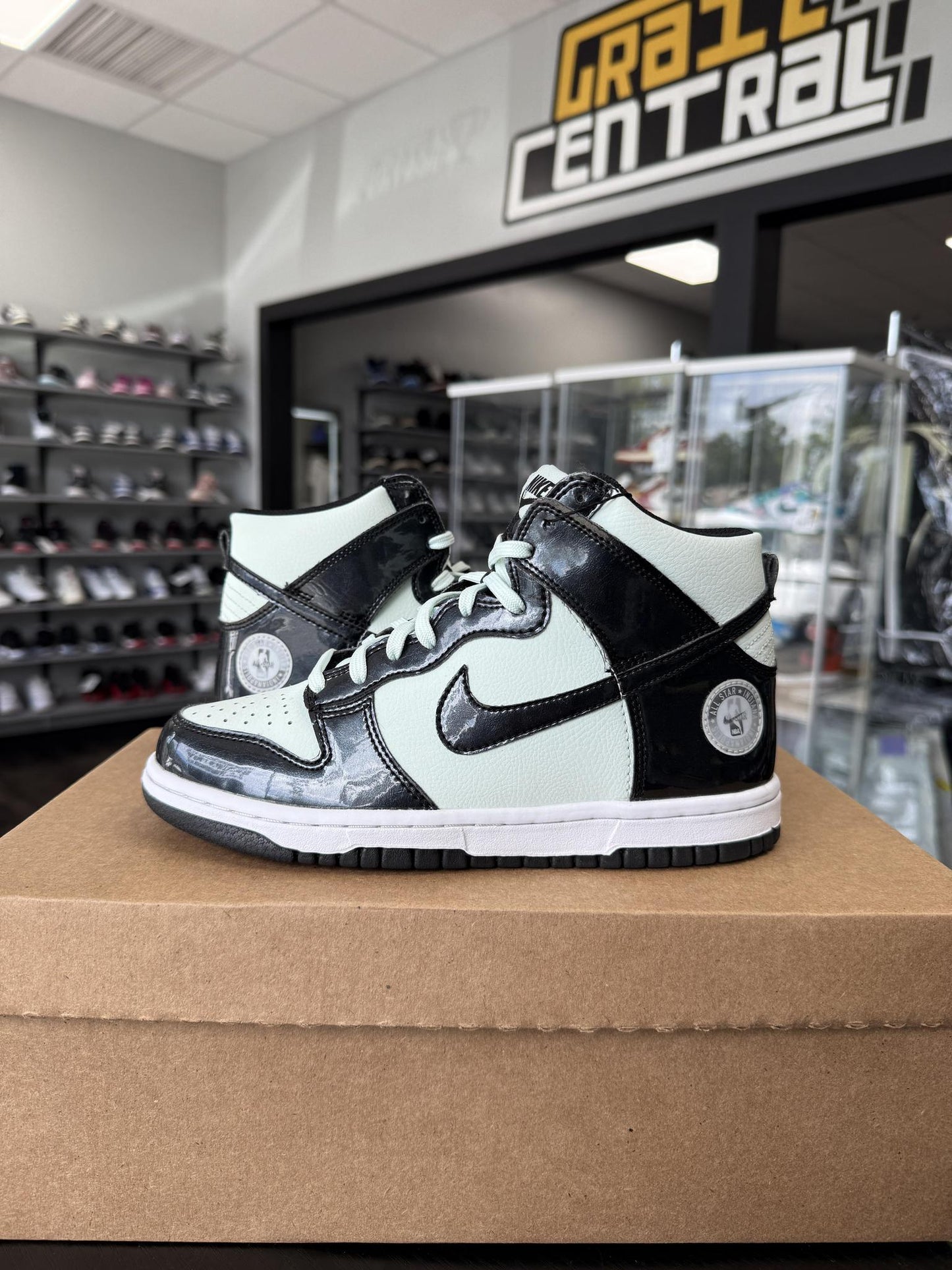 Nike Dunk High "All Star" Used Size 4.5Y/6W