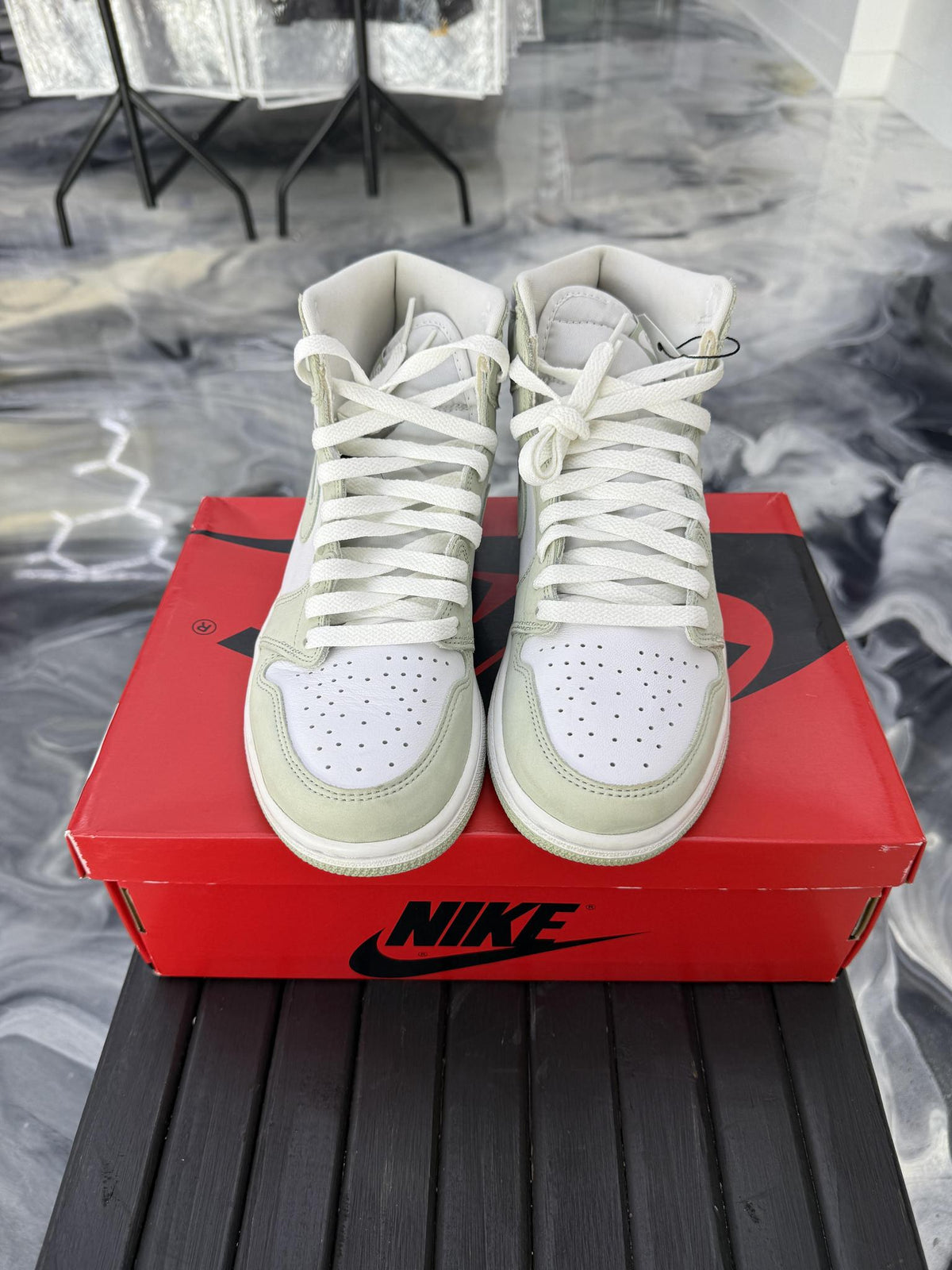 Jordan 1 "Seafoam" Used Size 7Y/8.5W