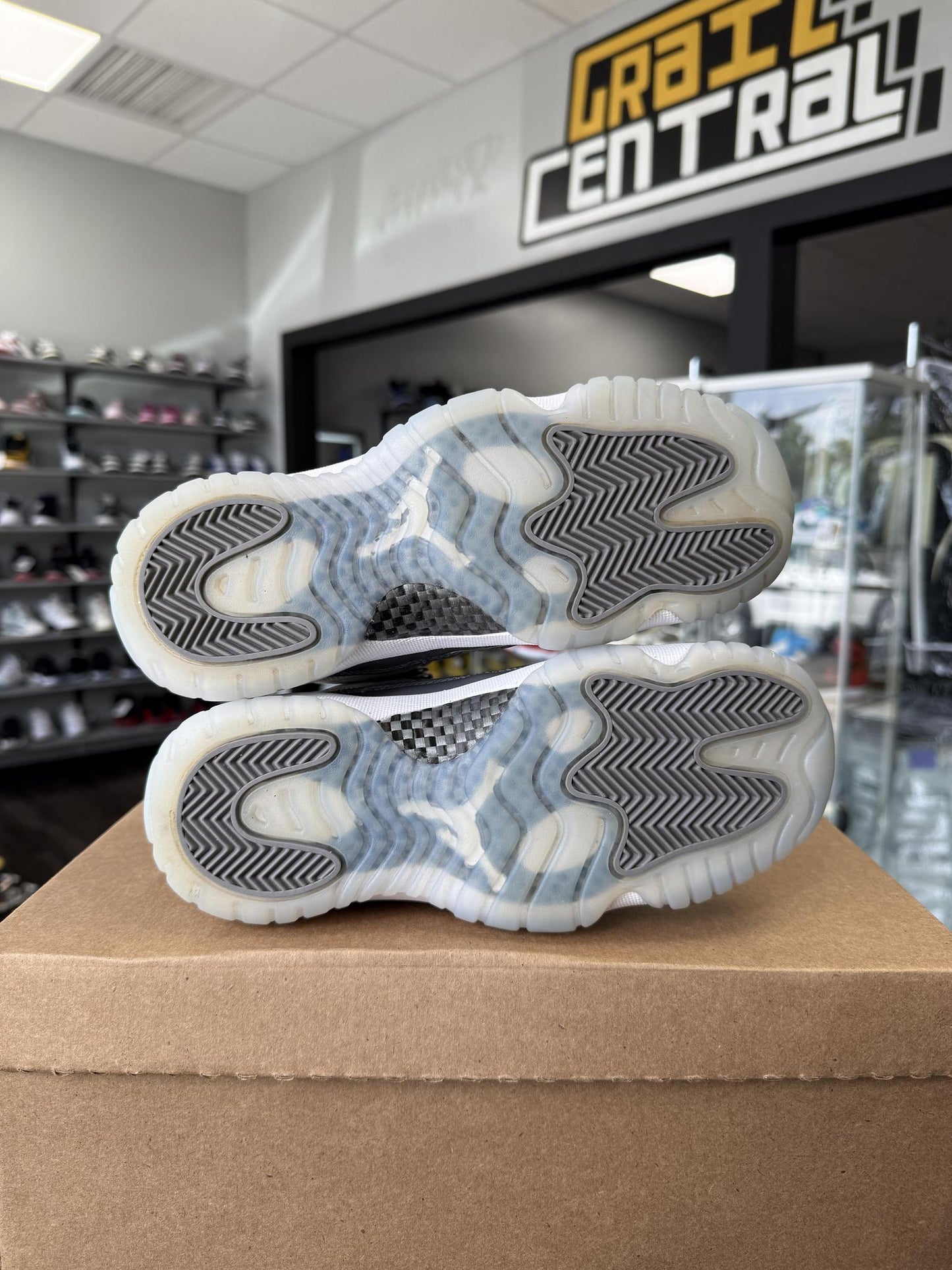 Jordan 11 "Cool Grey" Used Size 4.5Y/6W