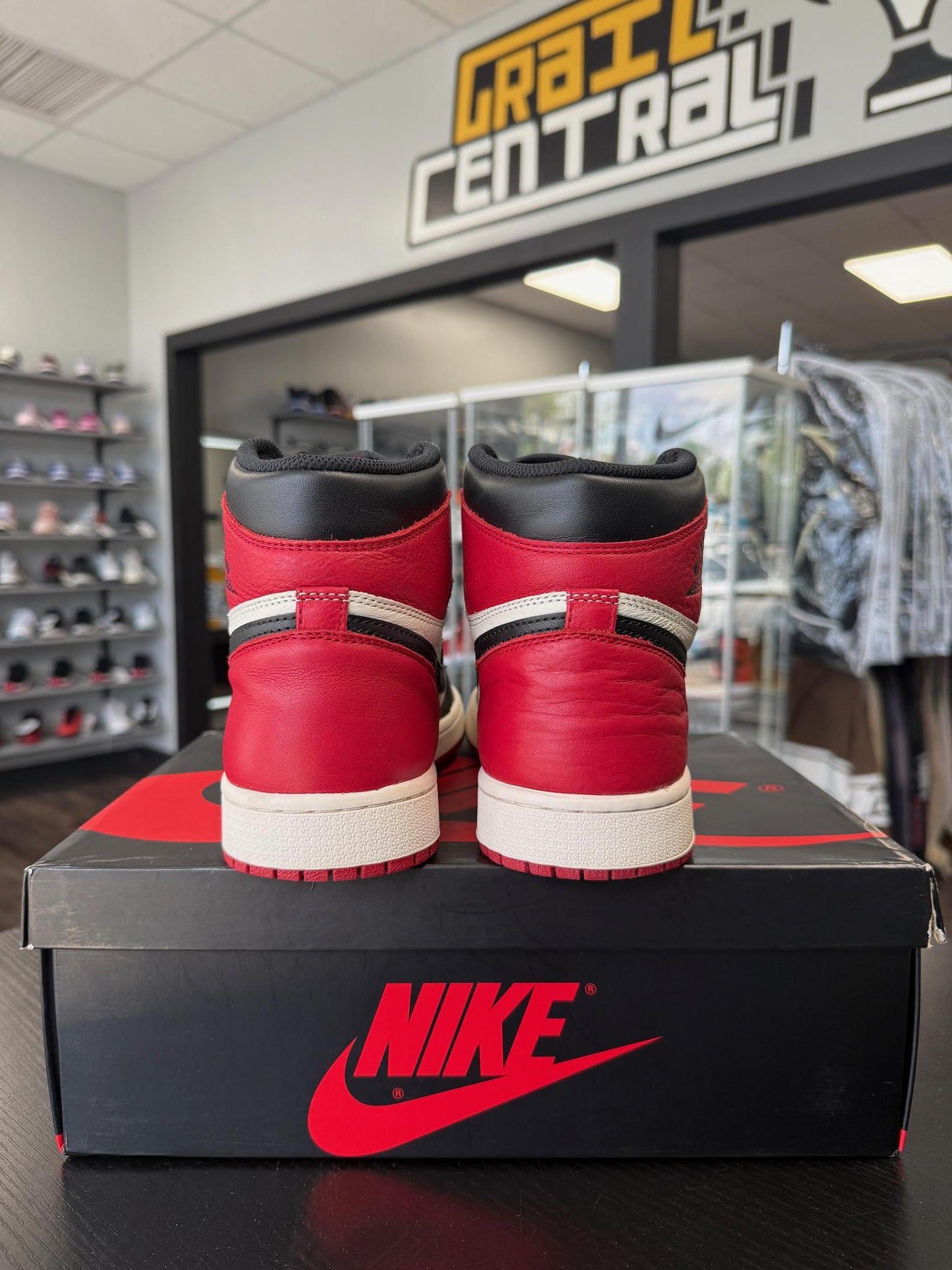 Jordan 1 "Bred Toe" Used Size 9.5