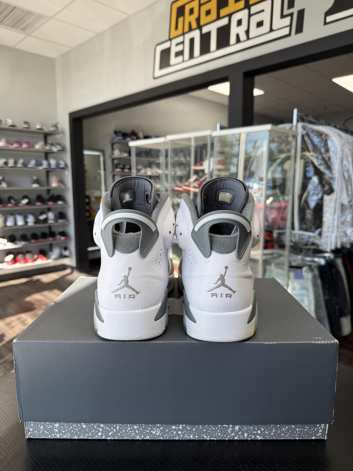 Jordan 6 "Cool Grey" Used Size 9.5