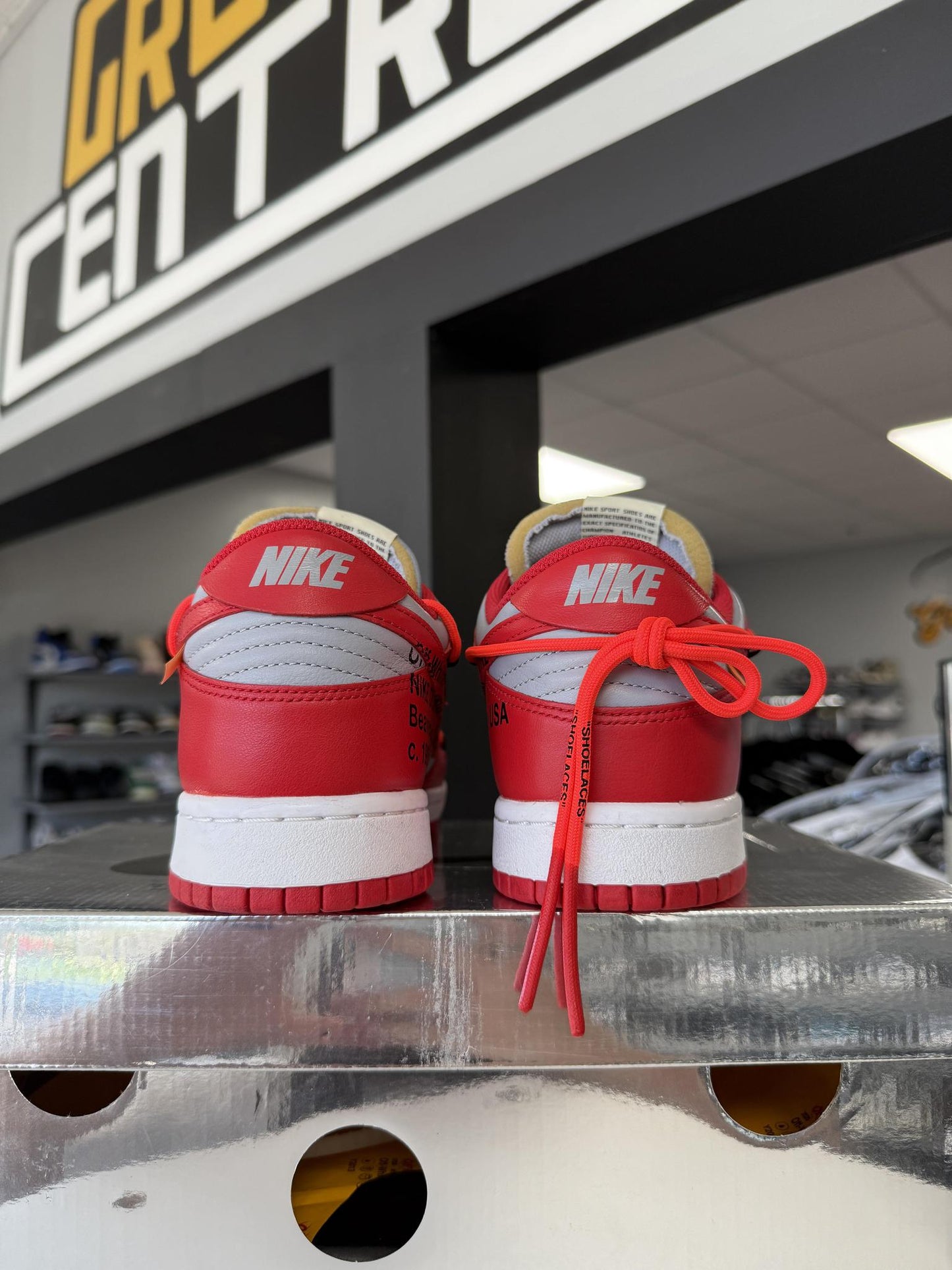 Nike Dunk Low x Off White "University Red" Used Size 9