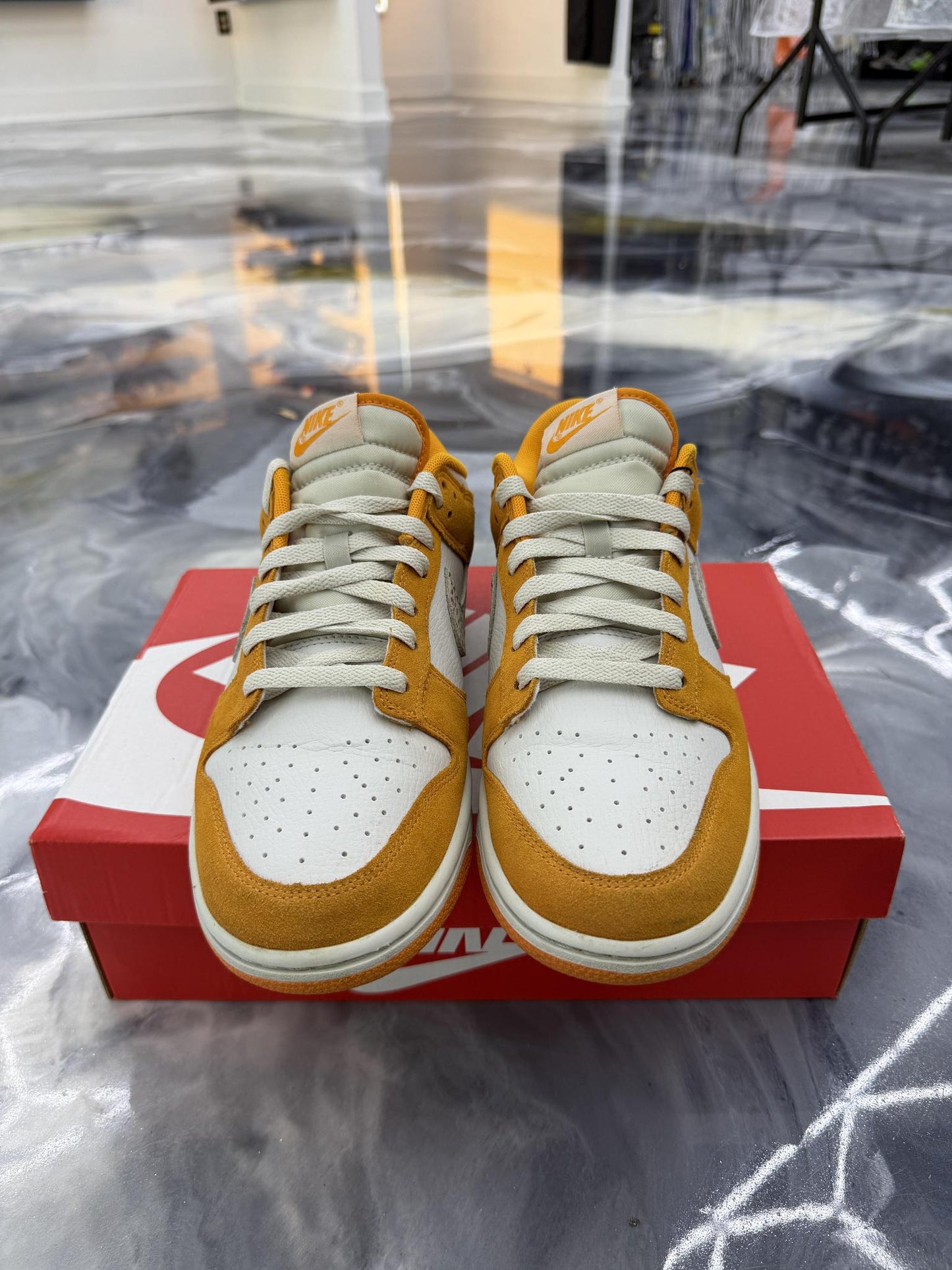 Nike Dunk Low "Safari Swoosh Kumquat" Used Size 9
