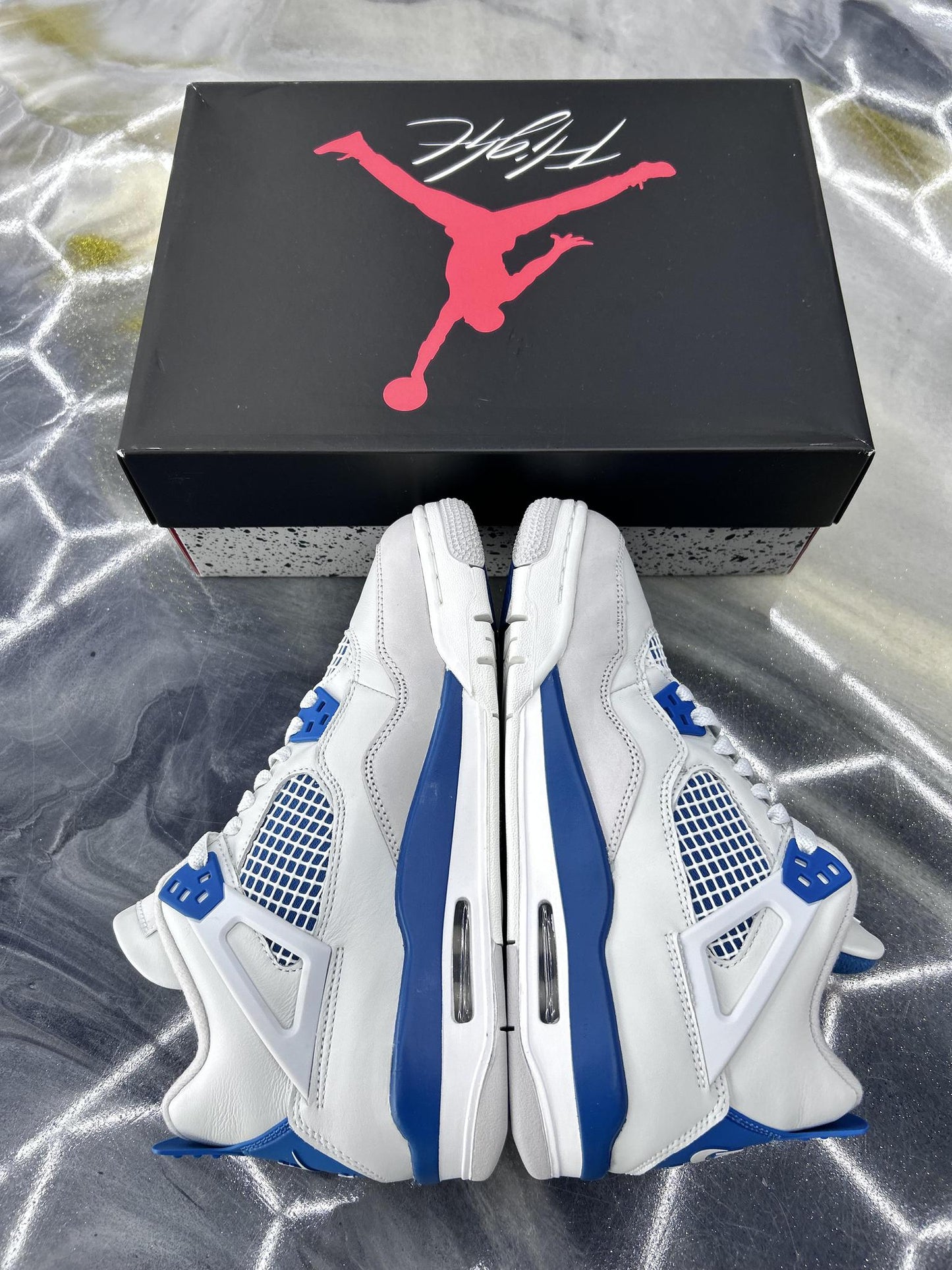 Jordan 4 Military Blue Used Size 7Y/8.5W