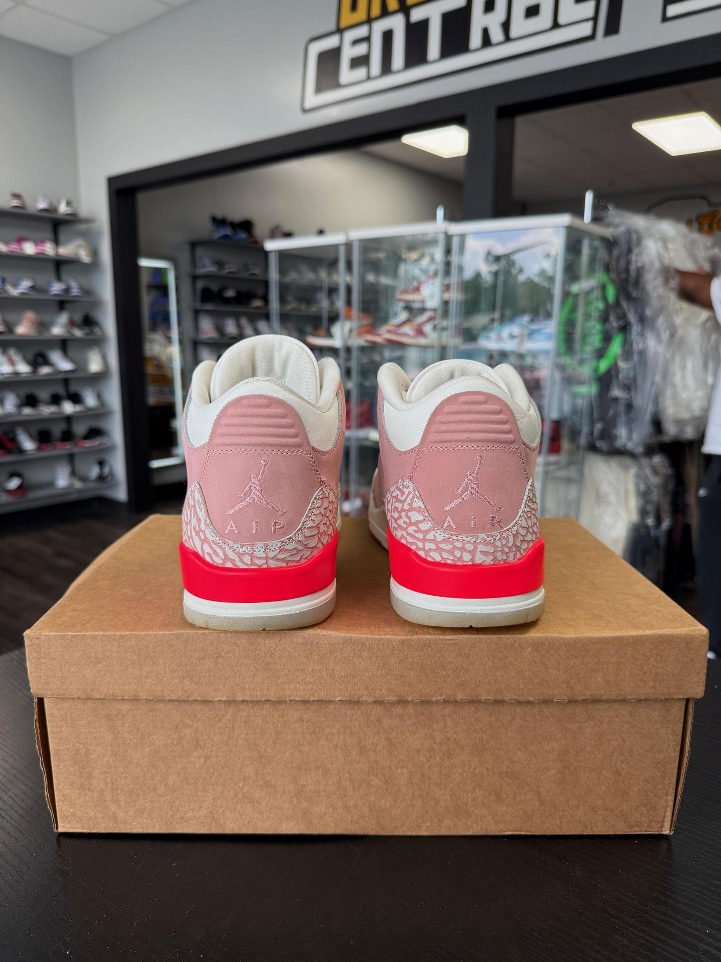 Jordan 3 "Rust Pink" Used Size 8.5