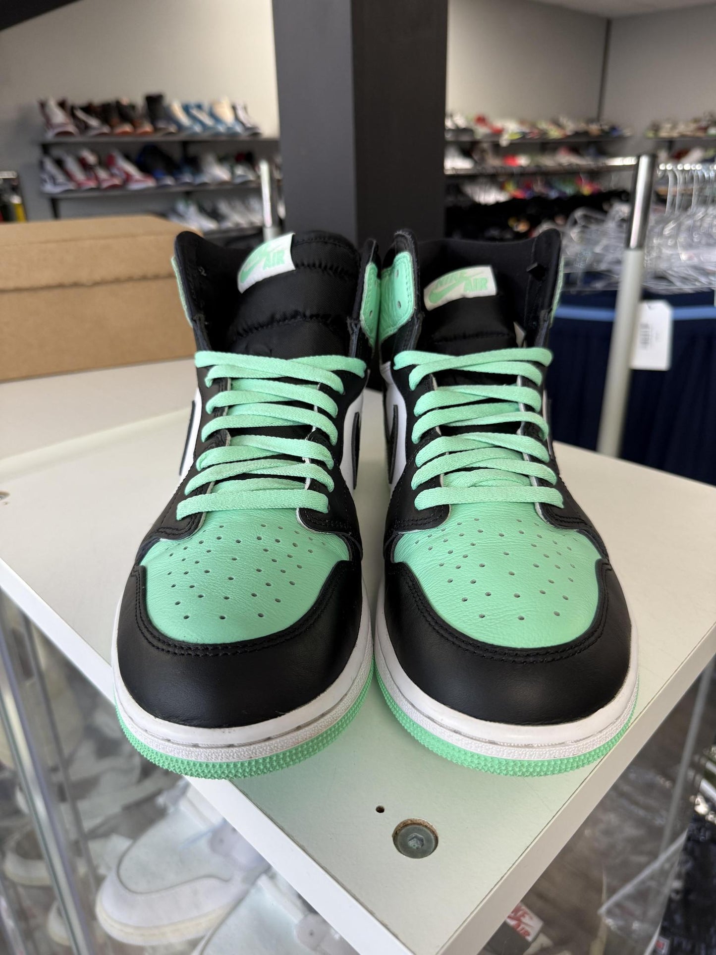 Jordan 1 "Green Glow" Used Size 13
