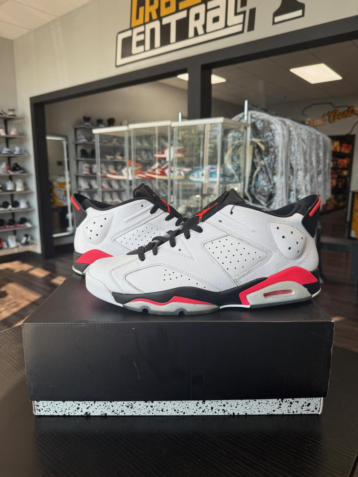 Jordan 6 Low "Infrared White" Used Size 13