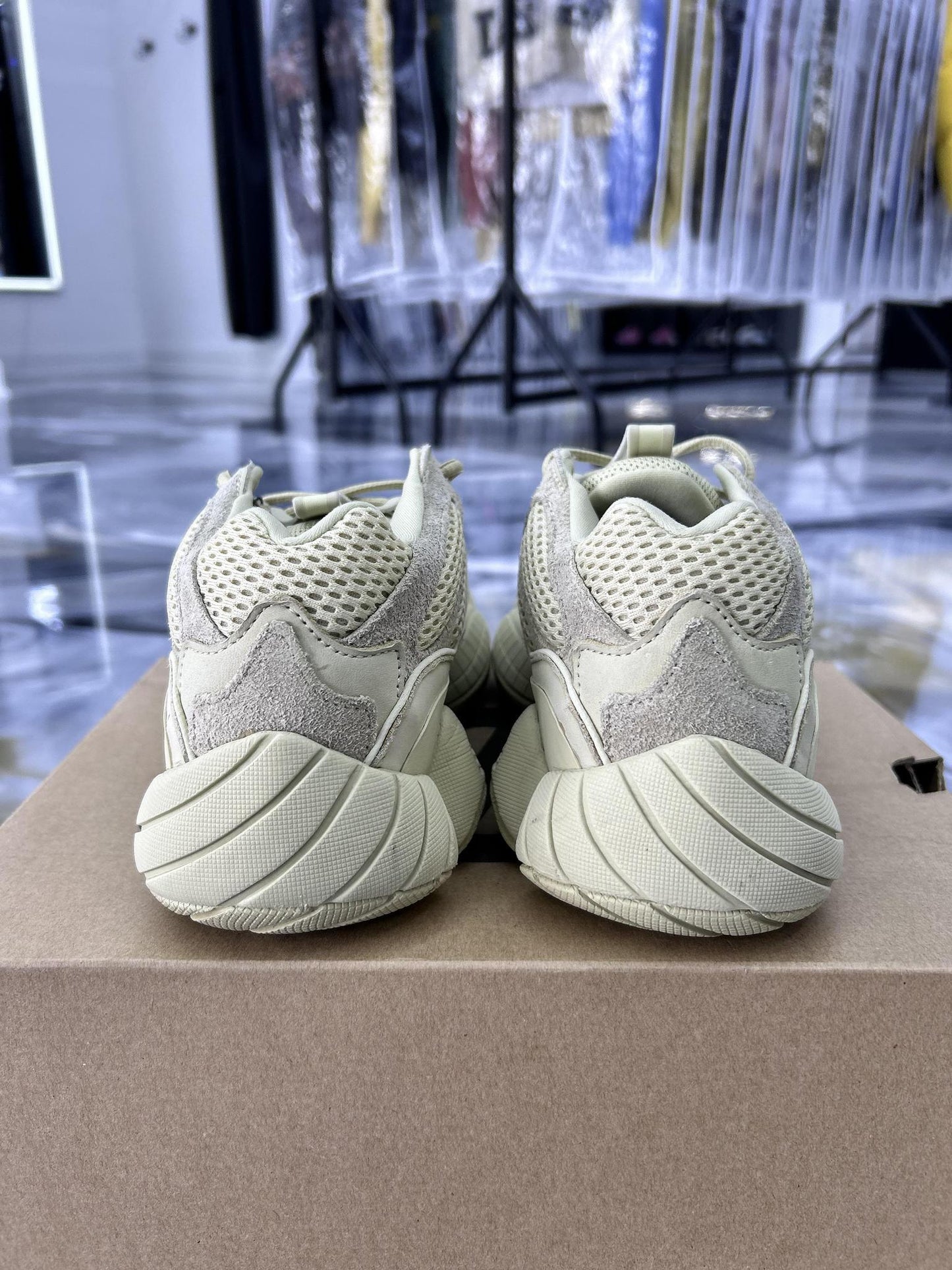 Adidas Yeezy 500 Super Moon Used Size 9
