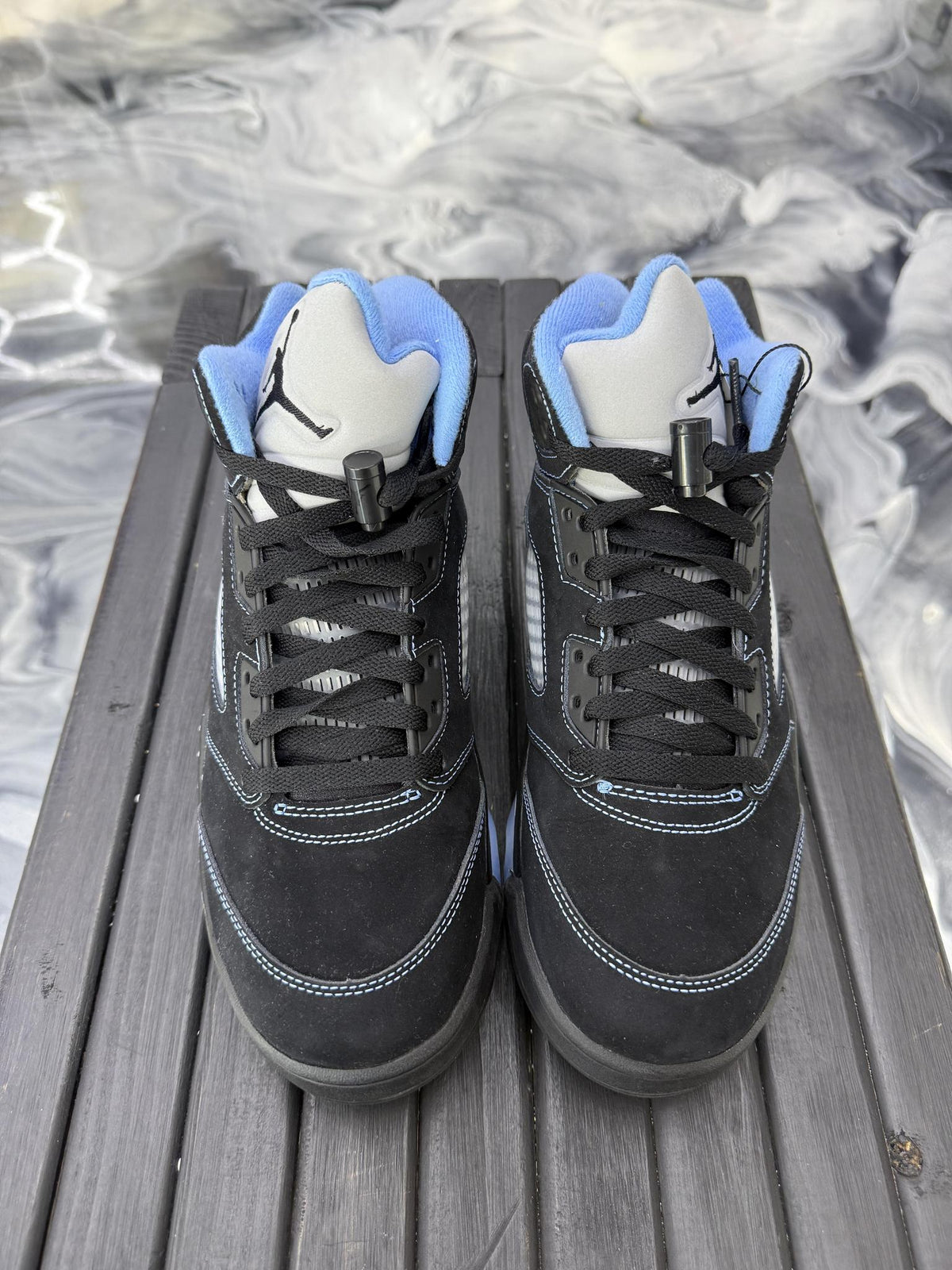 Jordan 5 "University Blue" Used Size 8