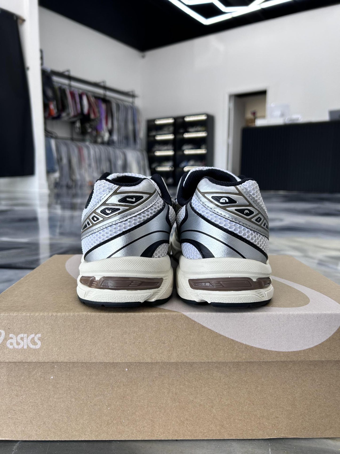 Asics 1130 "Clay Canyon" Used Size 9
