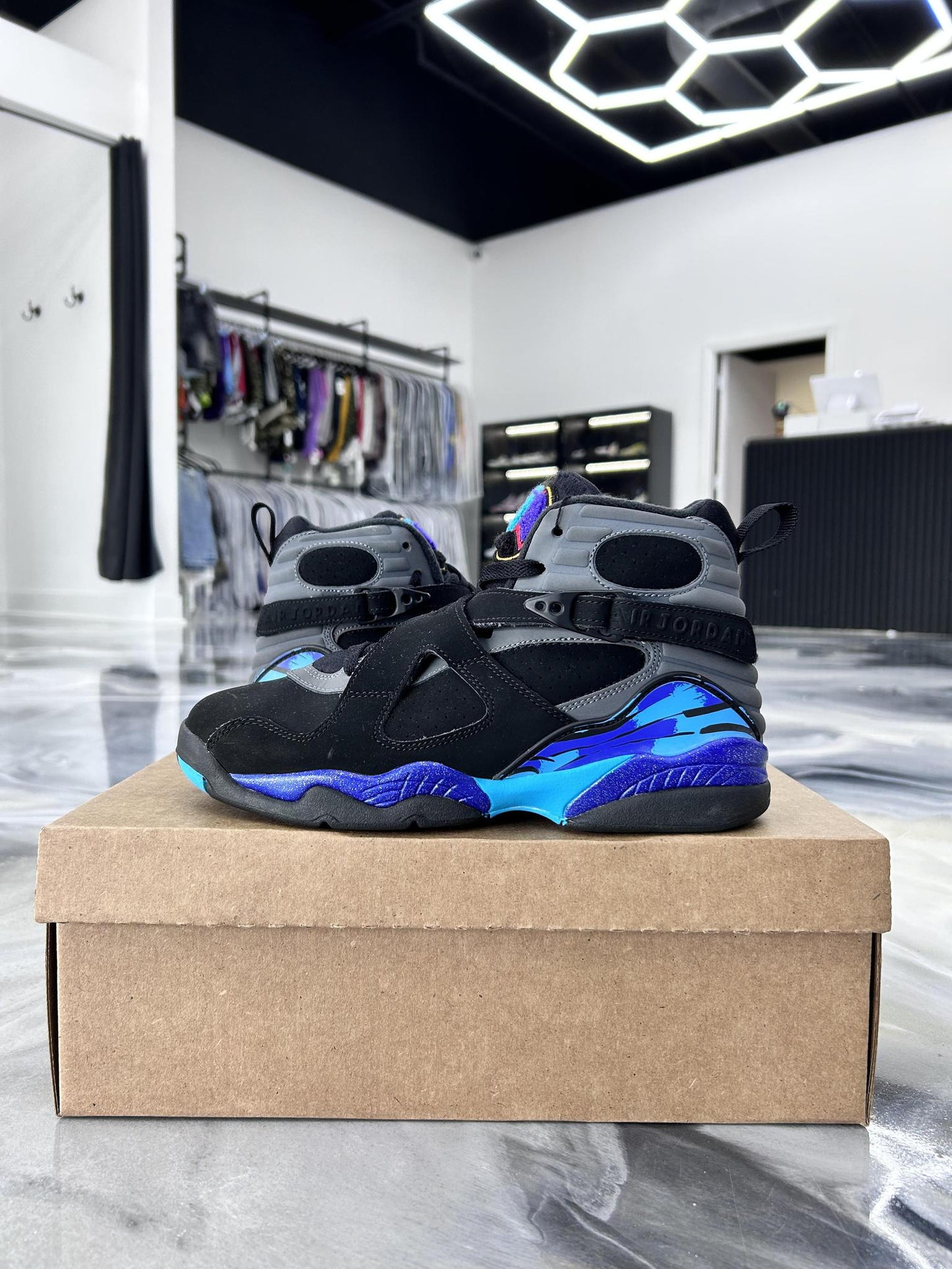 Jordan 8 "Aqua" Used Size 7Y/8.5W
