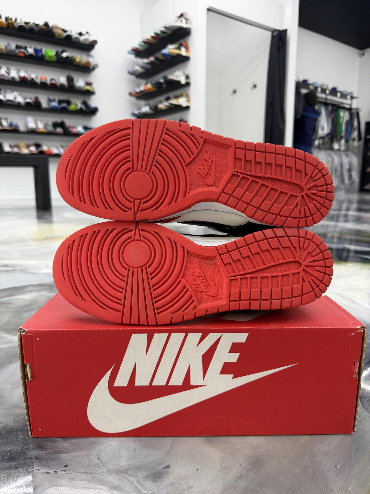 Nike Dunk Low Chicago Split Used Size 10