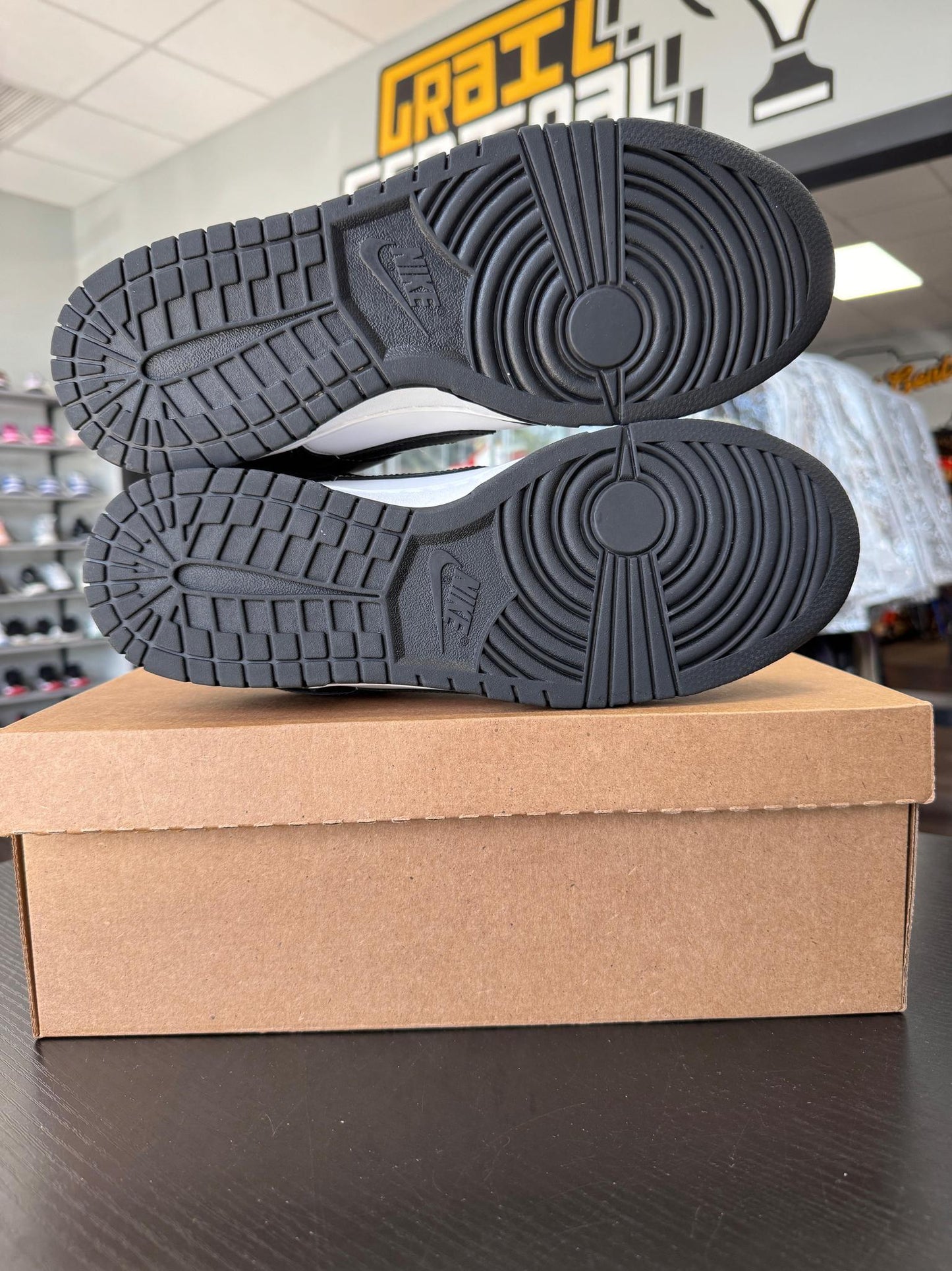 Nike Dunk Low "Panda" Used Size 11.5