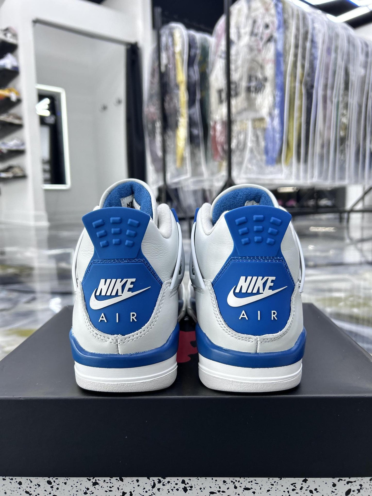 Jordan 4 Military Blue Used Size 7Y/8.5W