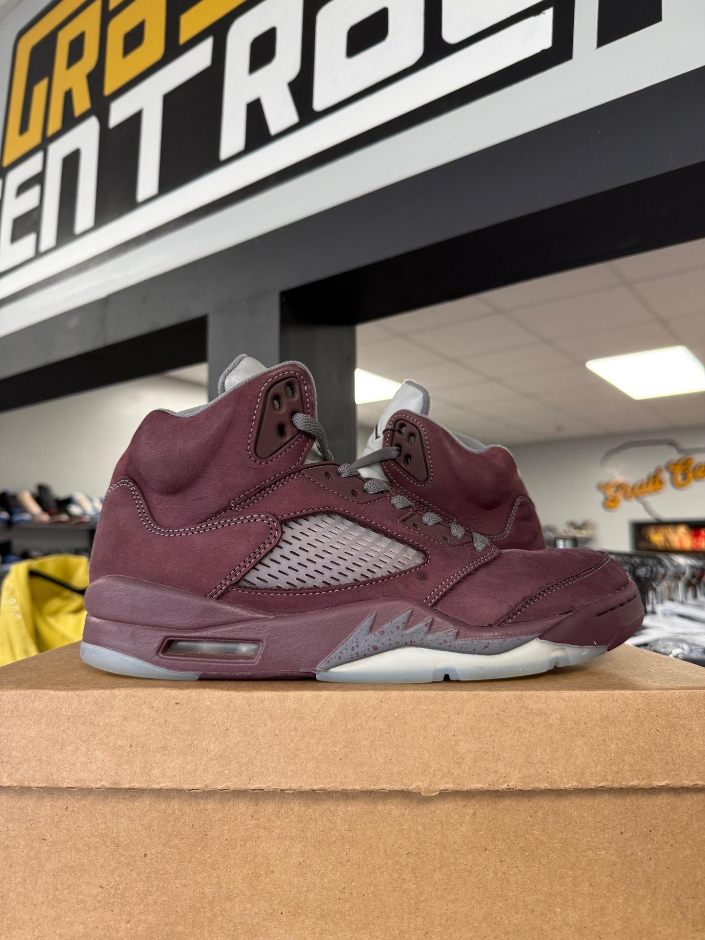 Jordan 5 "Burgundy" Used Size 9.5