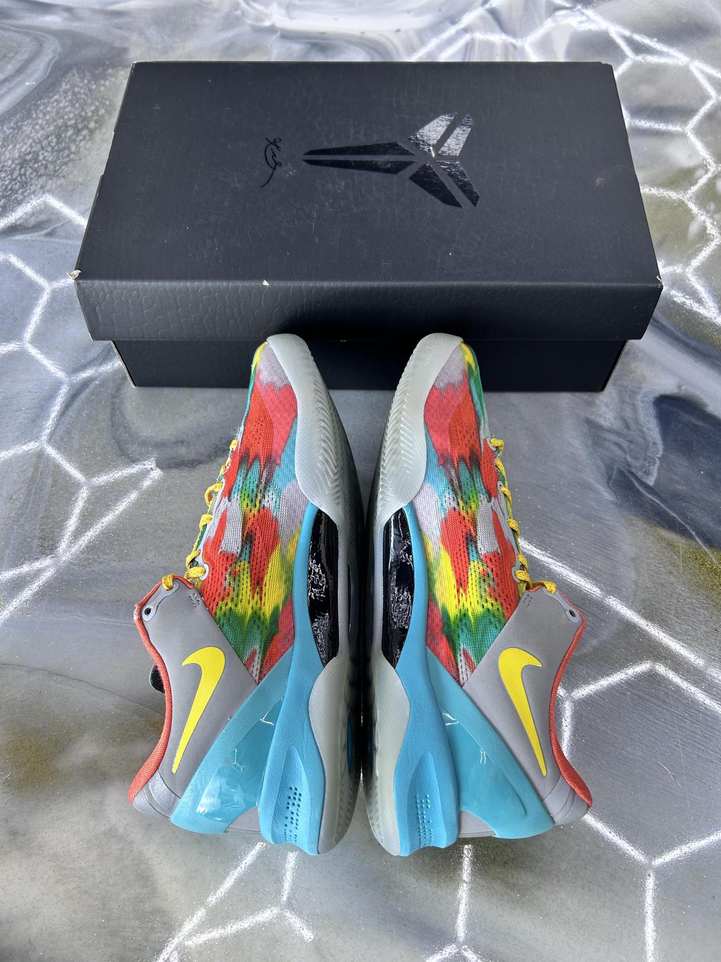 Kobe VIII "Venice" Used Size 7.5