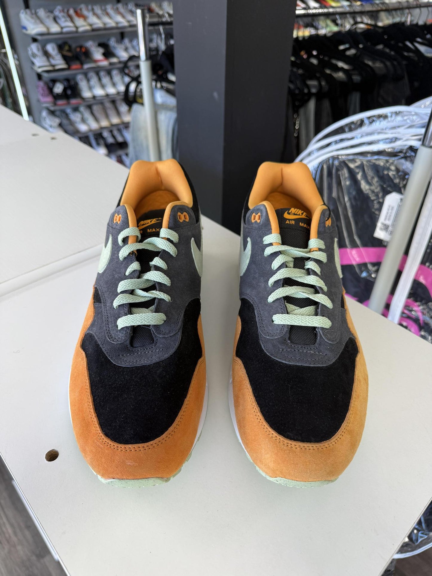 Nike Air Max 1 "Honeydew" Used Size 15