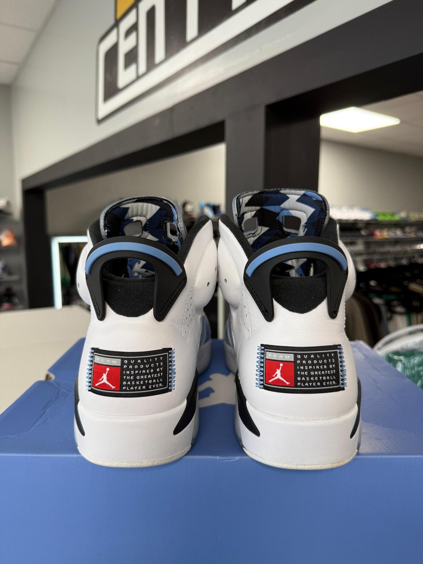 Jordan 6 "UNC" Used Size 11.5