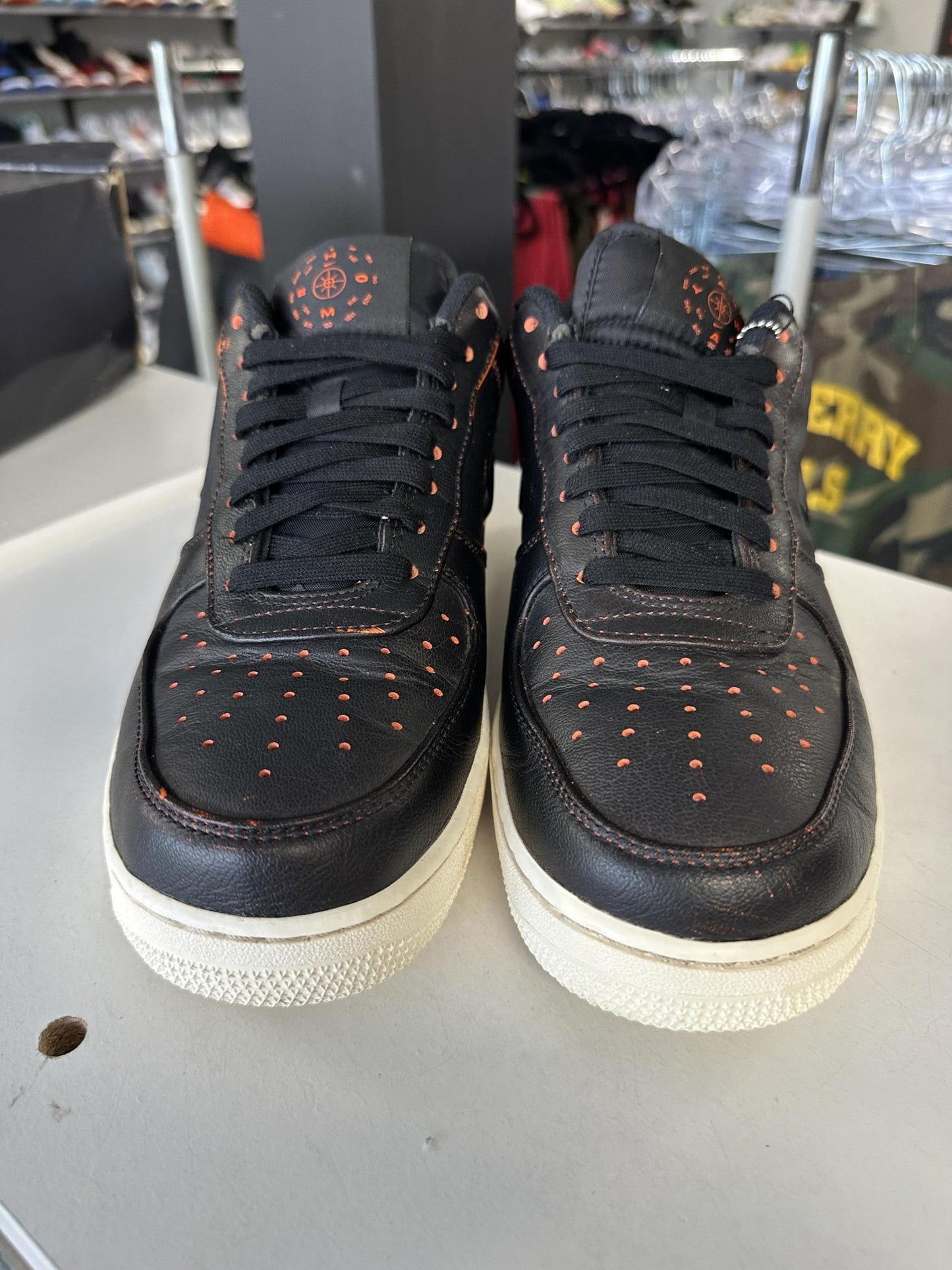 Nike AF1 Low "Rub Away Black" Used Size 9