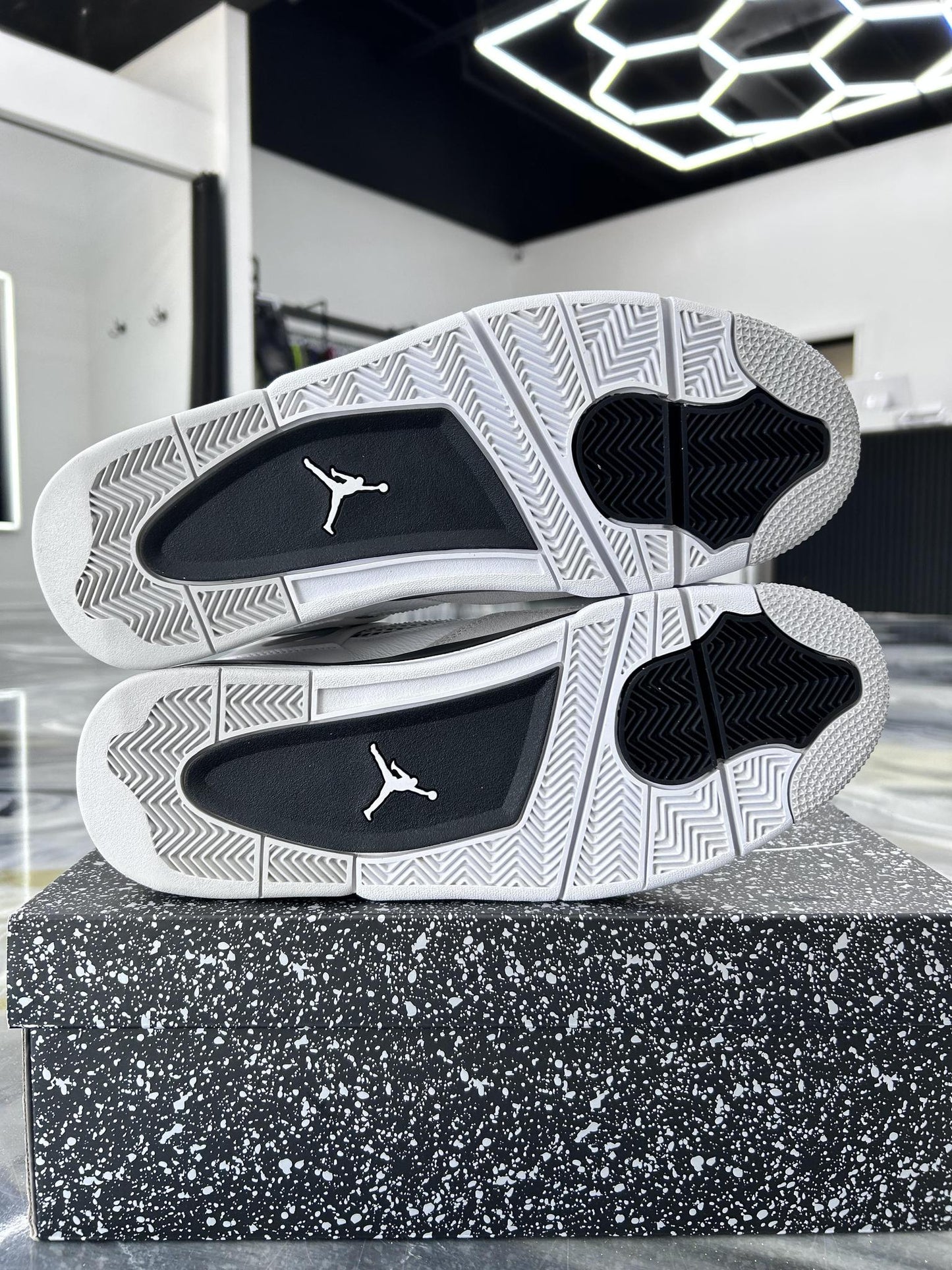 Jordan 4 "Military Black" Used Size 13