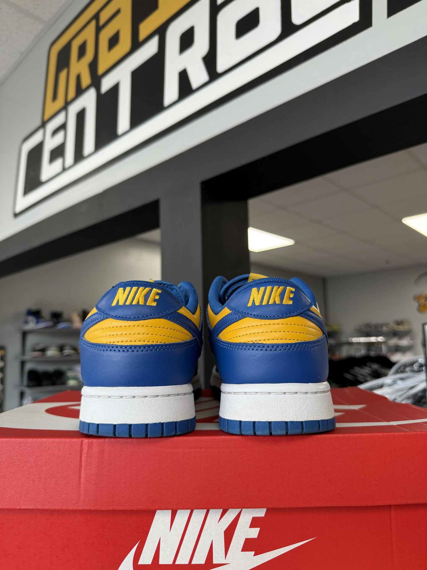 Nike Dunk Low "UCLA" Used Size 10