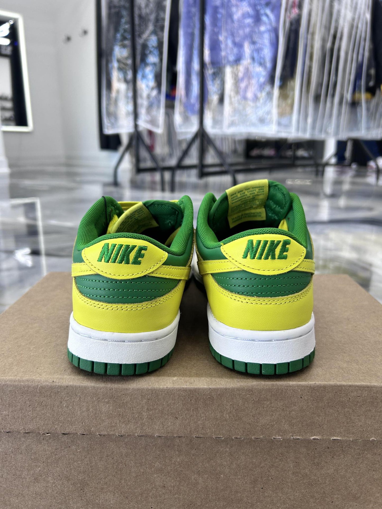 Nike Dunk Low "Reverse Brazil" Used Size 7.5