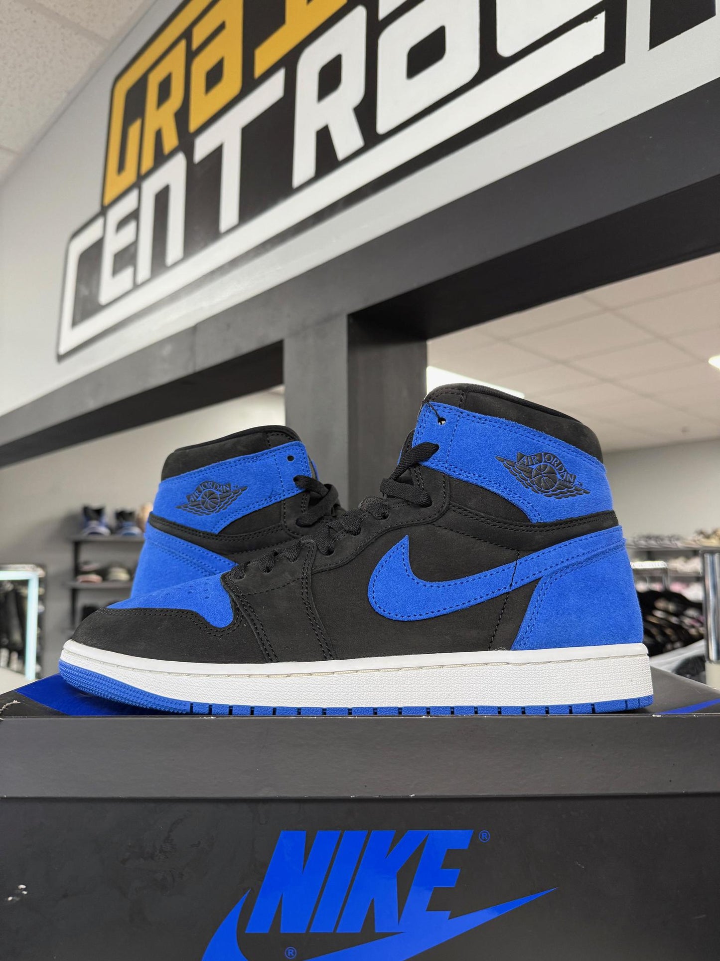 Jordan 1 "Royal Reimagined" Used Size 11