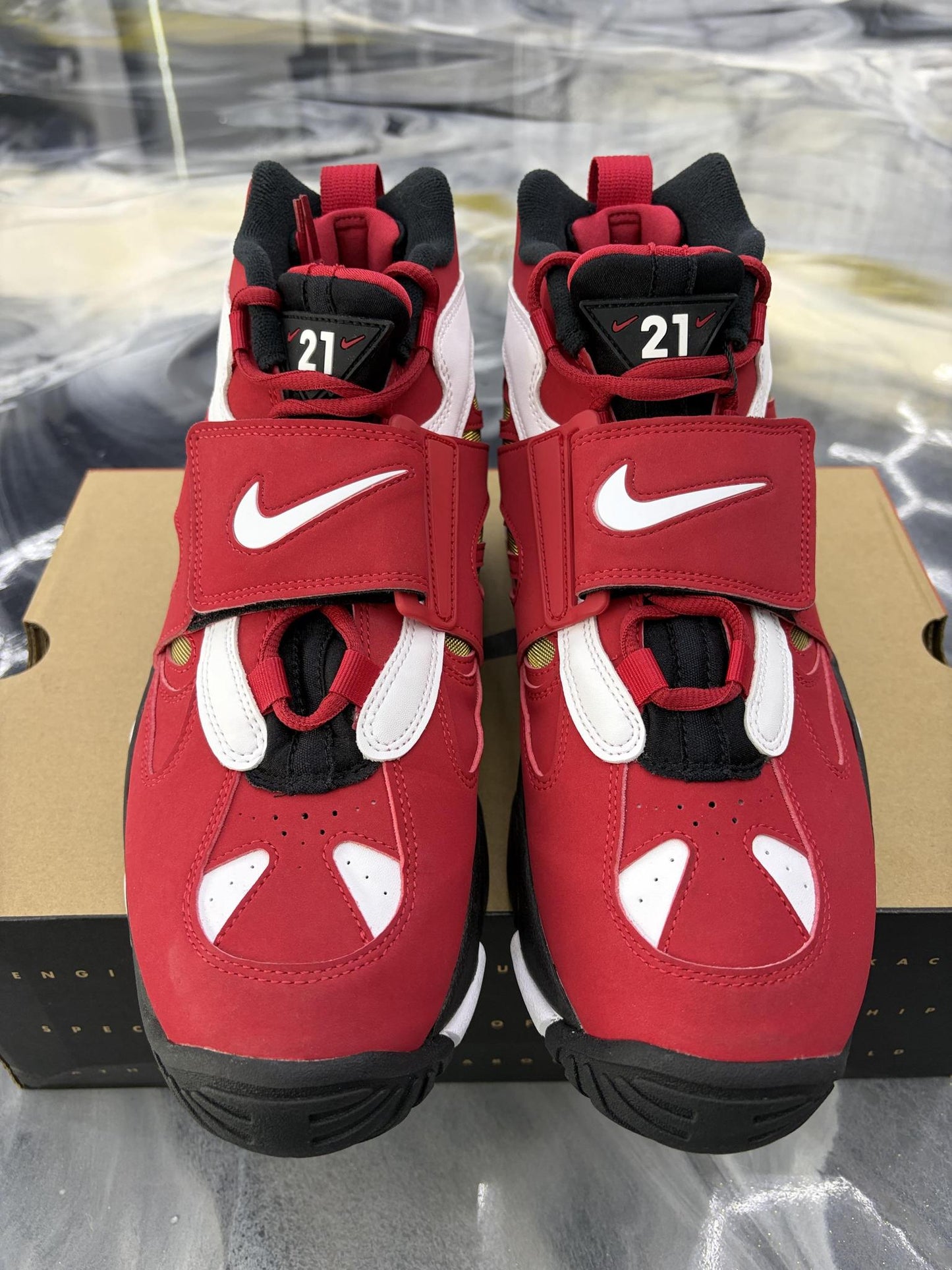 Nike Air Diamond Turf 2 "Red Gold" Used Size 11.5