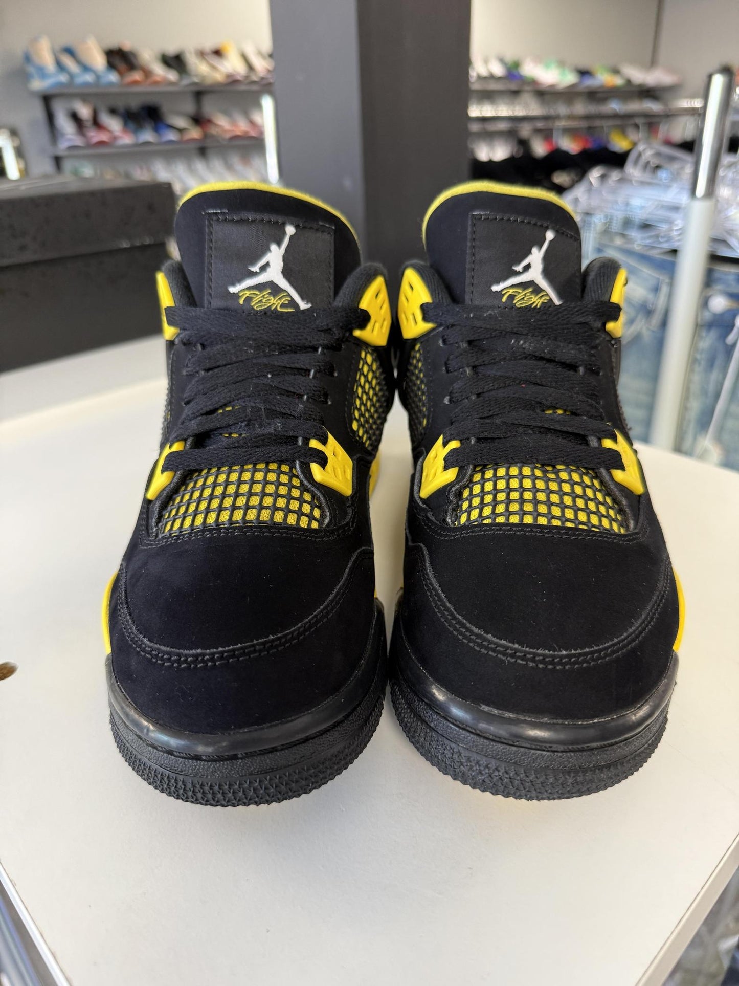 Jordan 4 "Thunder" Used Size 6Y/7.5W