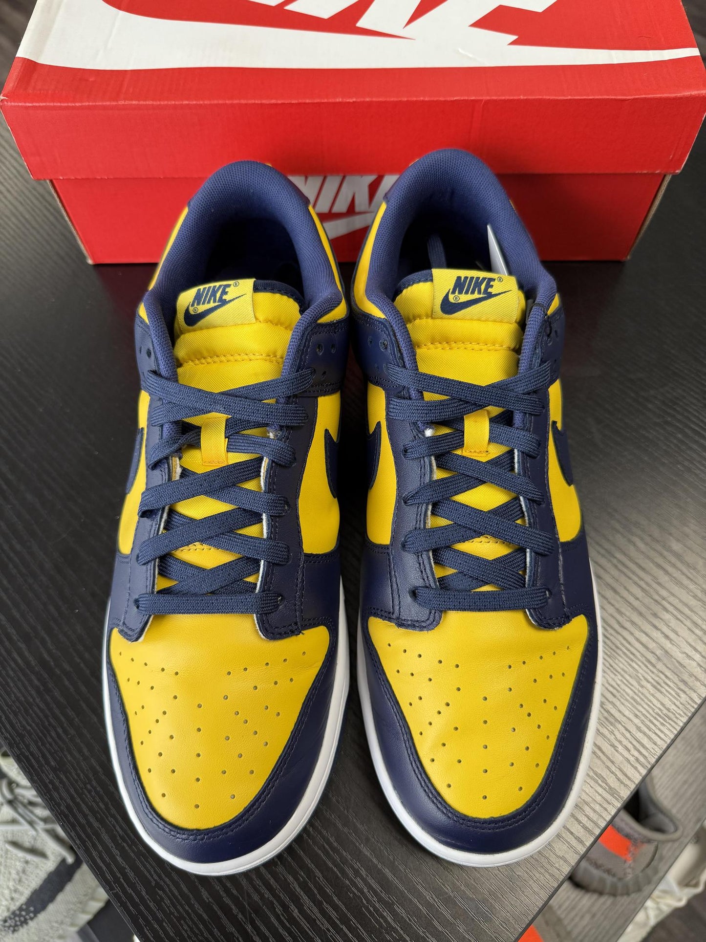Nike Dunk Low "Michigan" Used Size 12