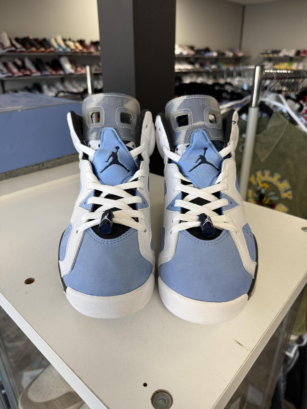 Jordan 6 "UNC" Used Size 8