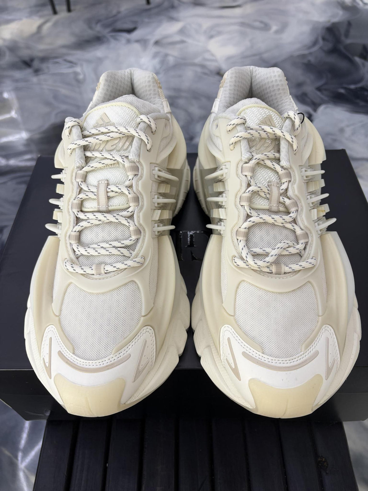 Adidas x VIRGINIA Adistar Jellyfish "Triple White" Used Size 11.5