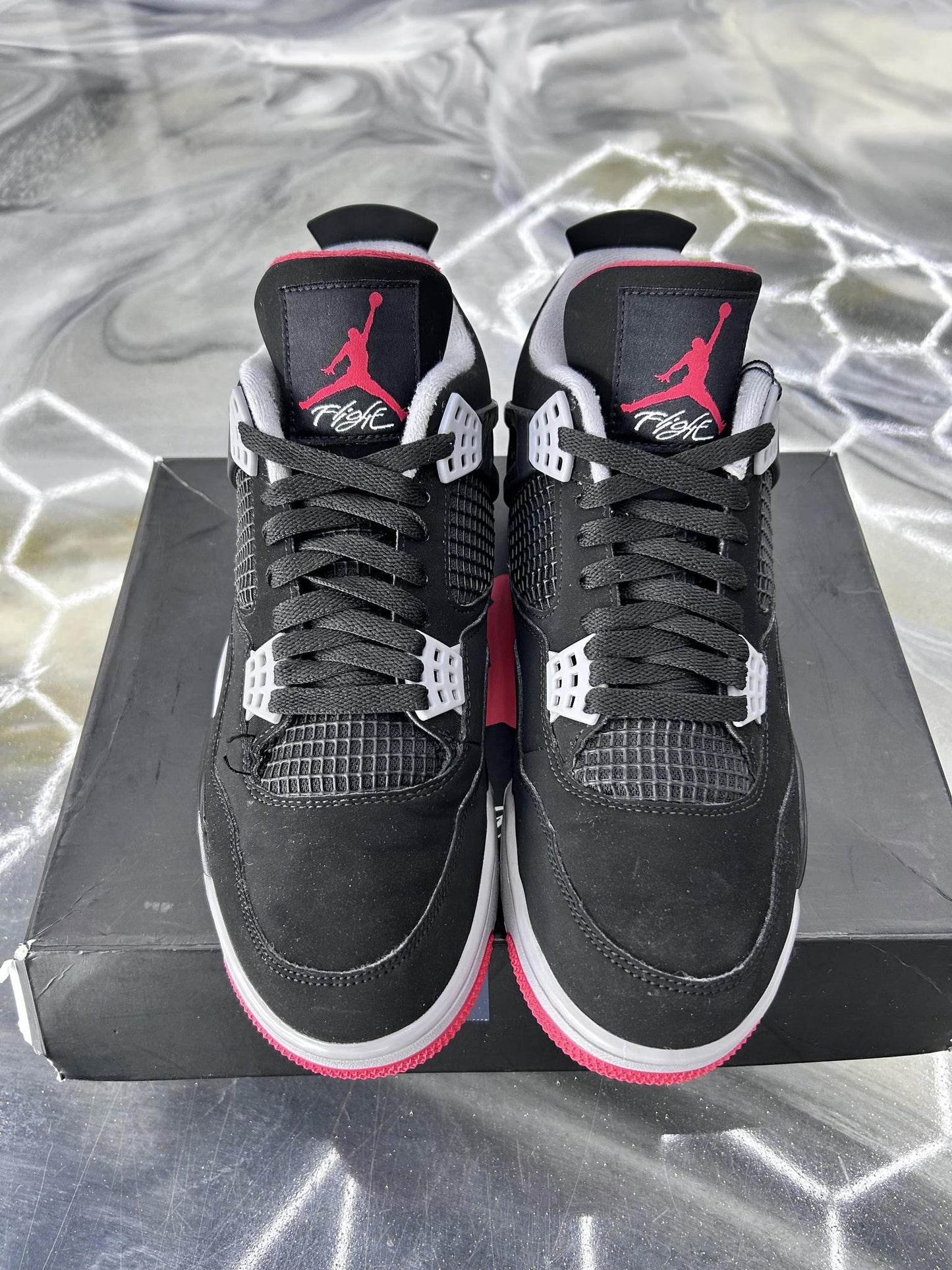 Jordan 4 "Bred 2019" Used Size 9.5