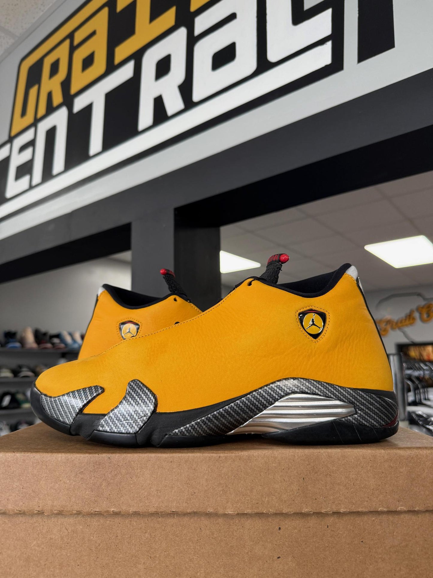 Jordan 14 "University Gold" Used Size 11.5