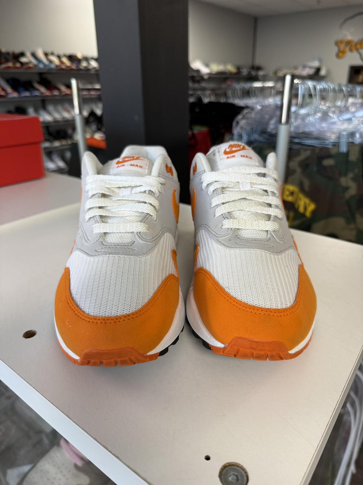 Nike AM1 "Anniversary Orange" Used Size 9