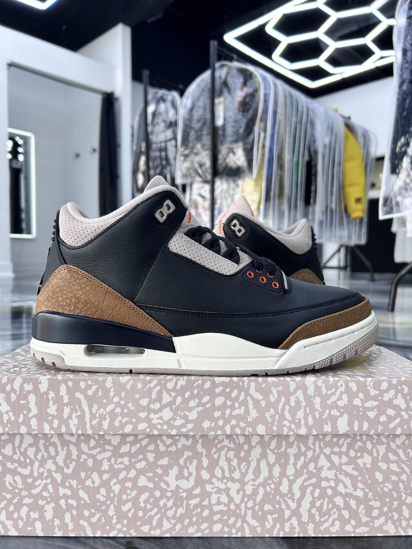 Jordan 3 "Desert Elephant" Used Size 10.5