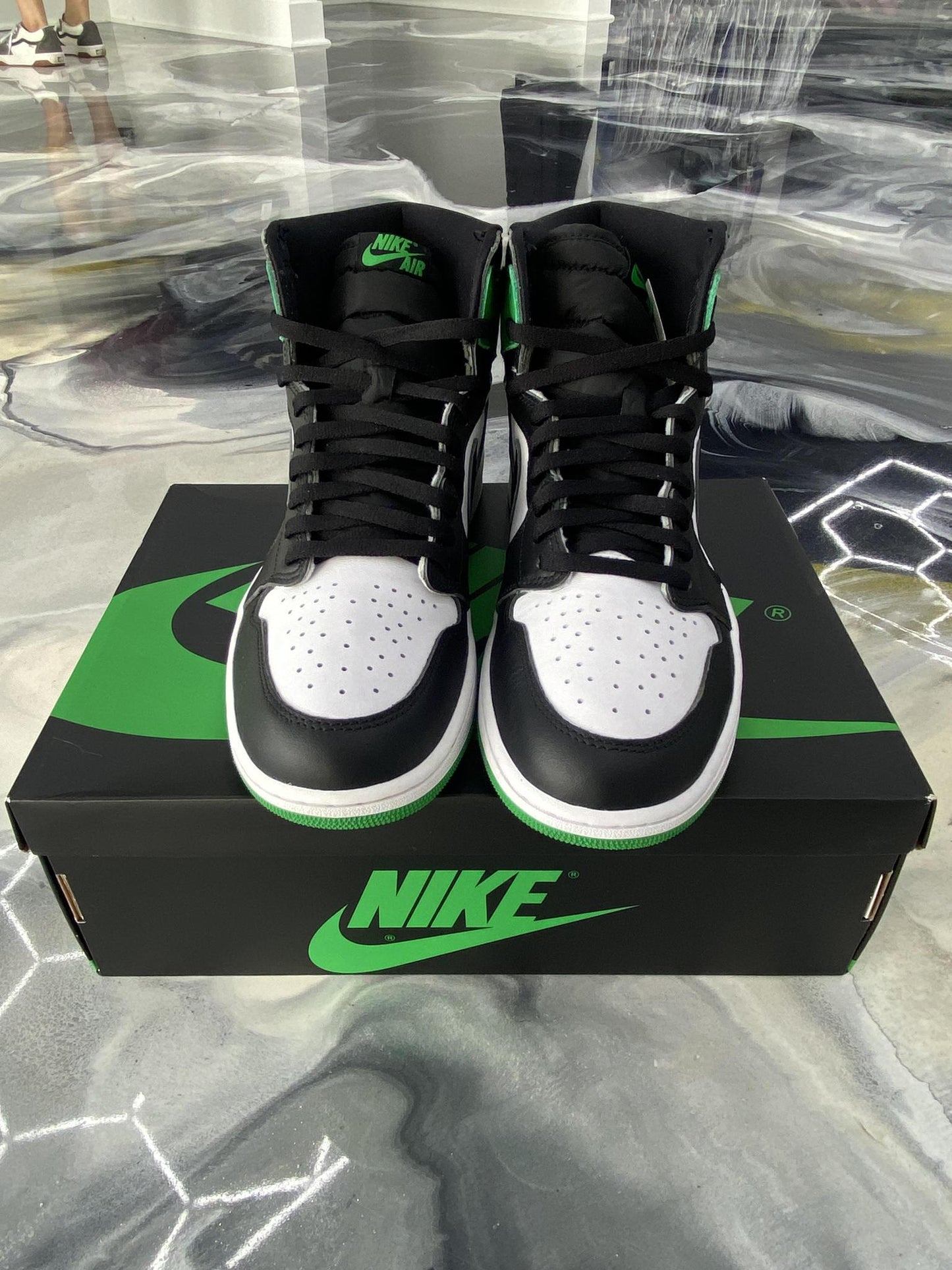 Jordan 1 "Lucky Green" Used Size 12