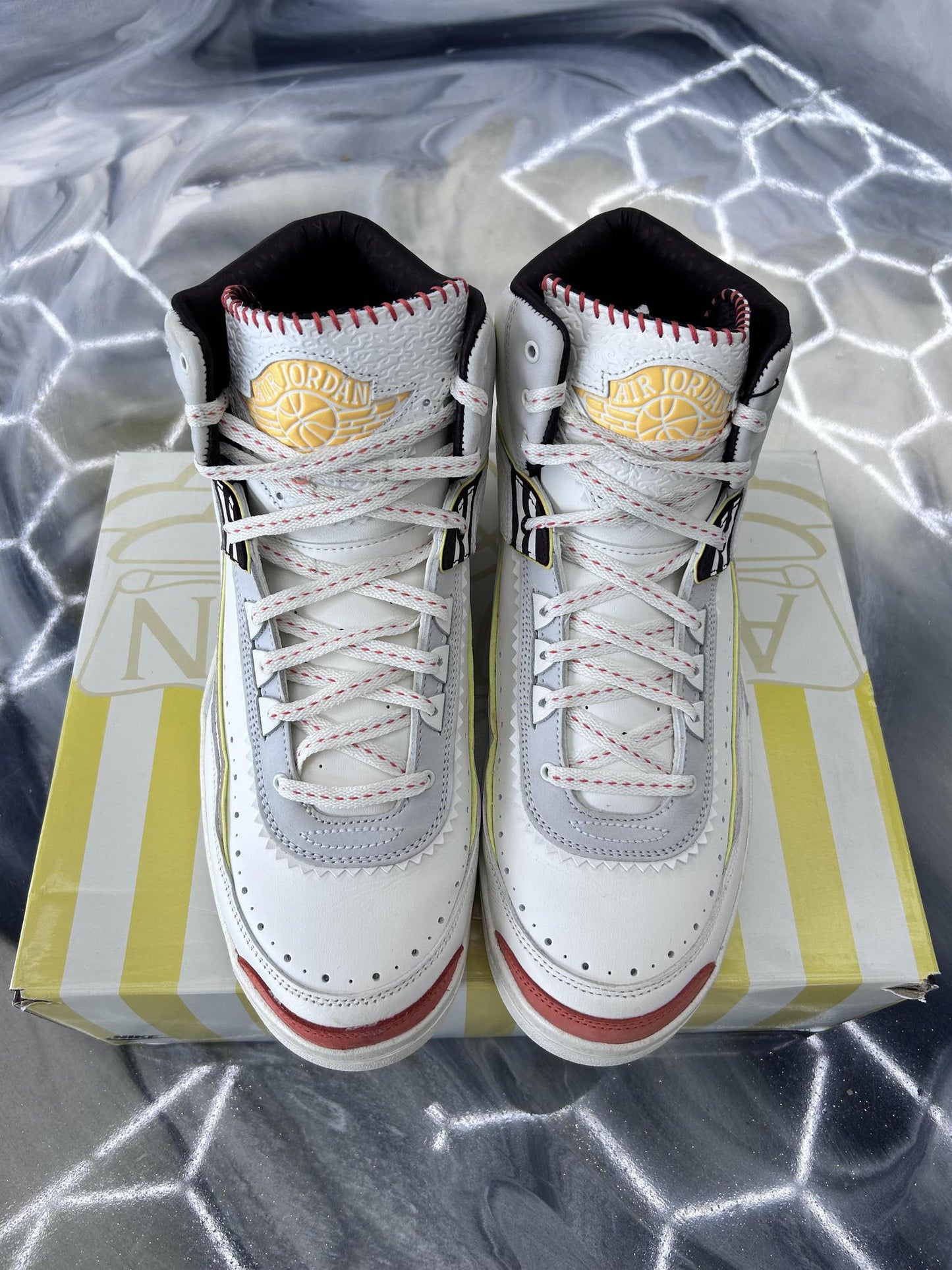 Jordan 2 "Maison Chateau" Used Size 13