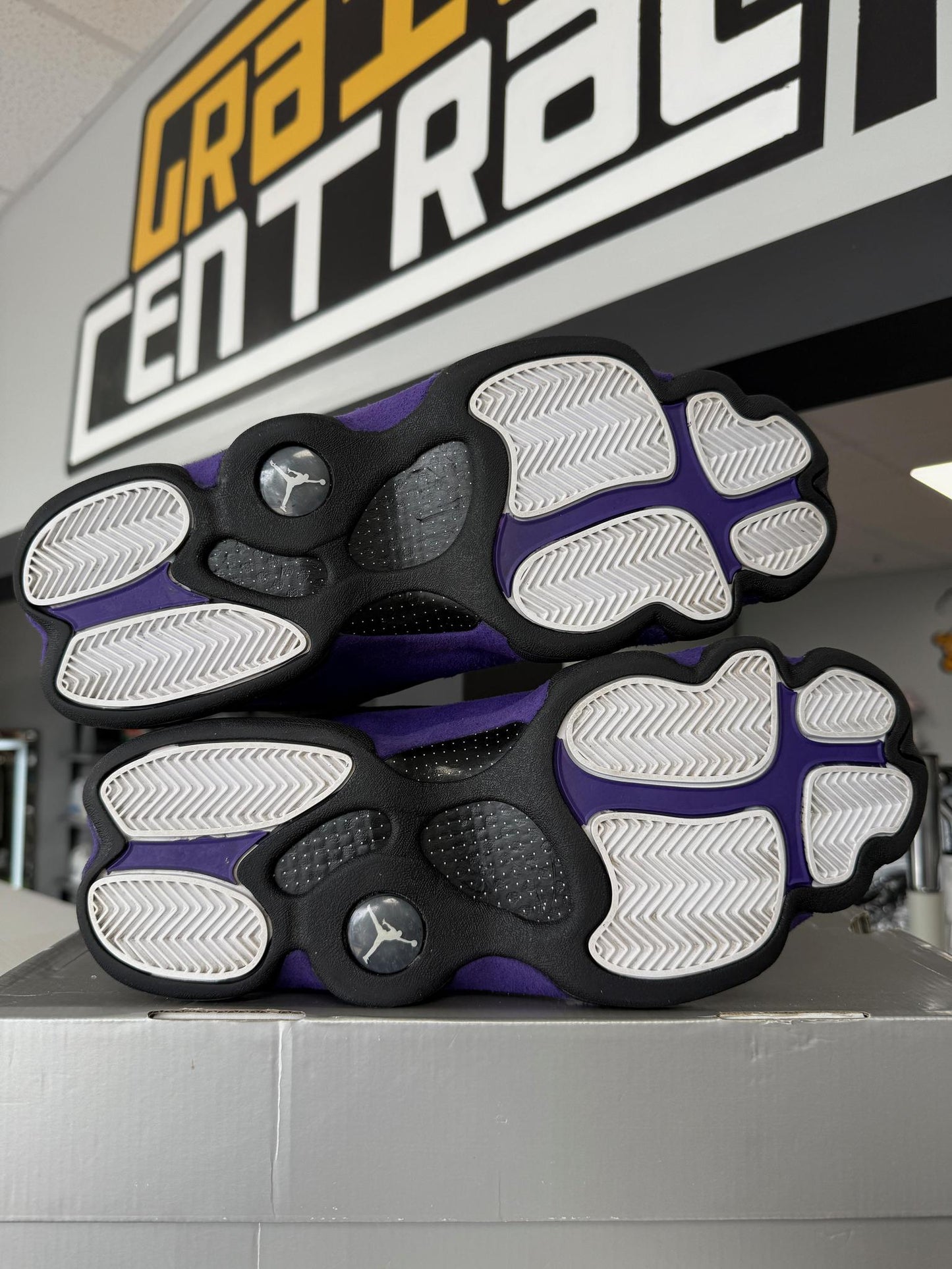 Jordan 13 "Court Purple" Used Size 12