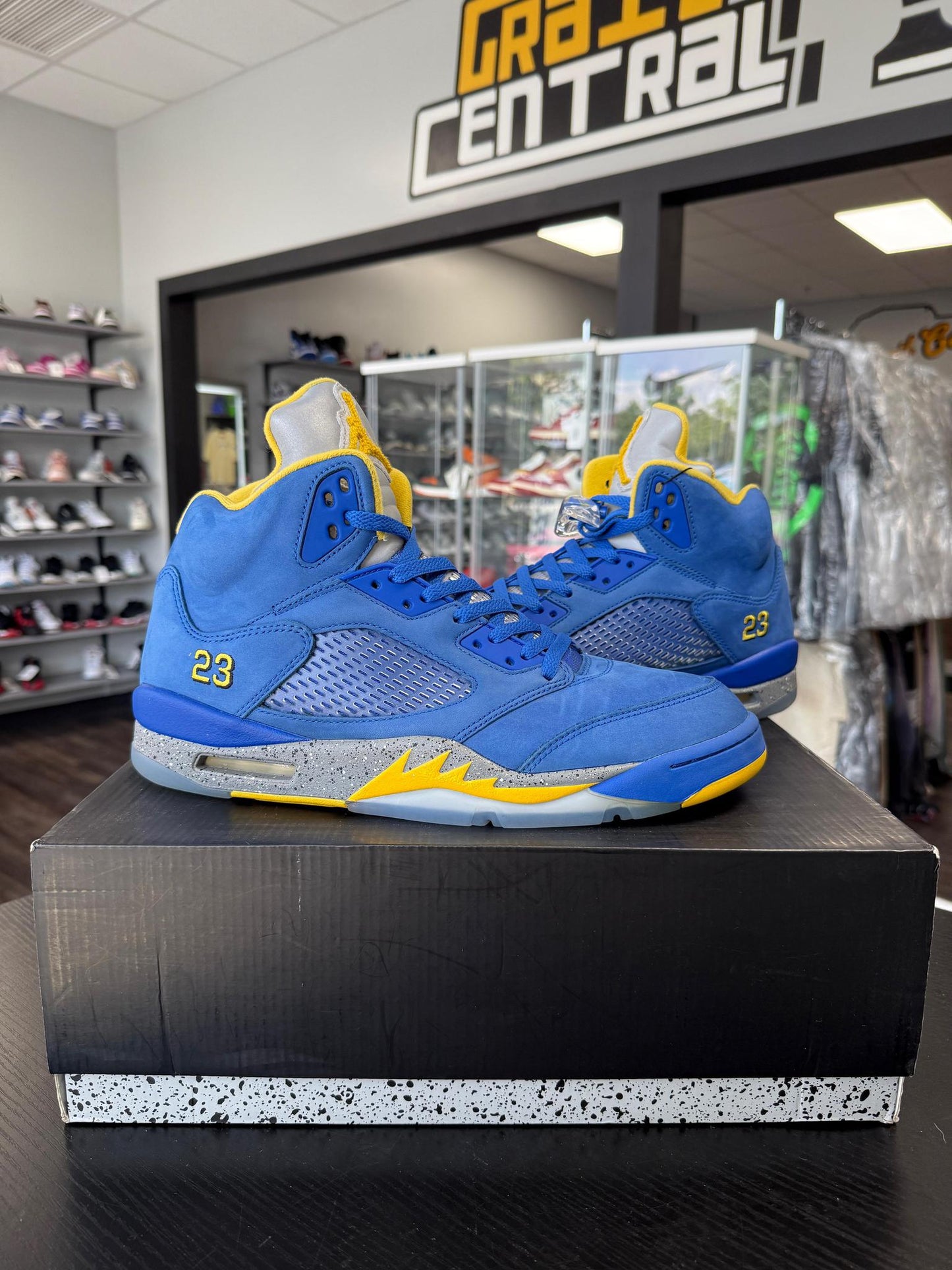 Jordan 5 "Laney" Used Size 12