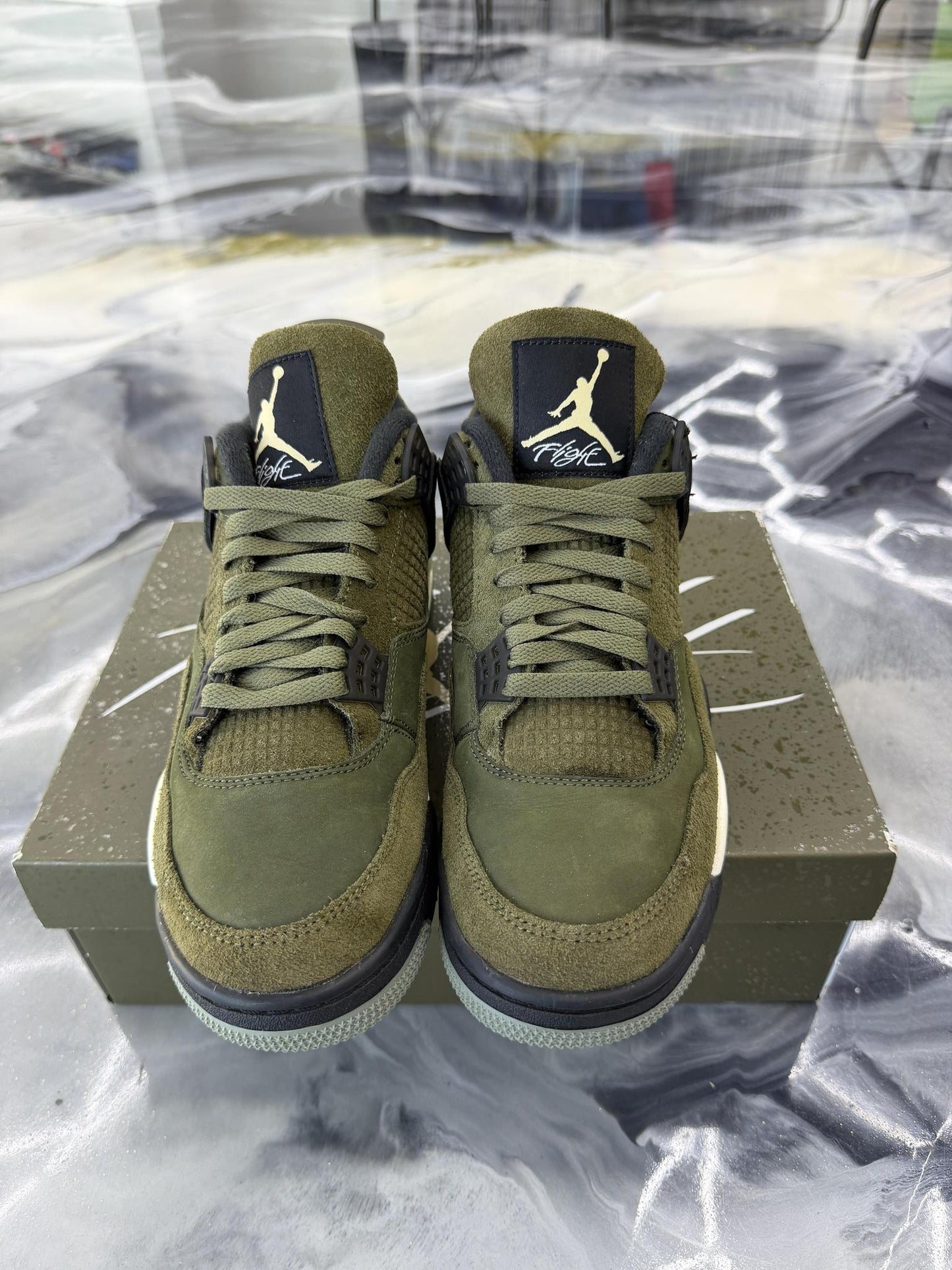 Jordan 4 Craft "Olive" Used Size 9