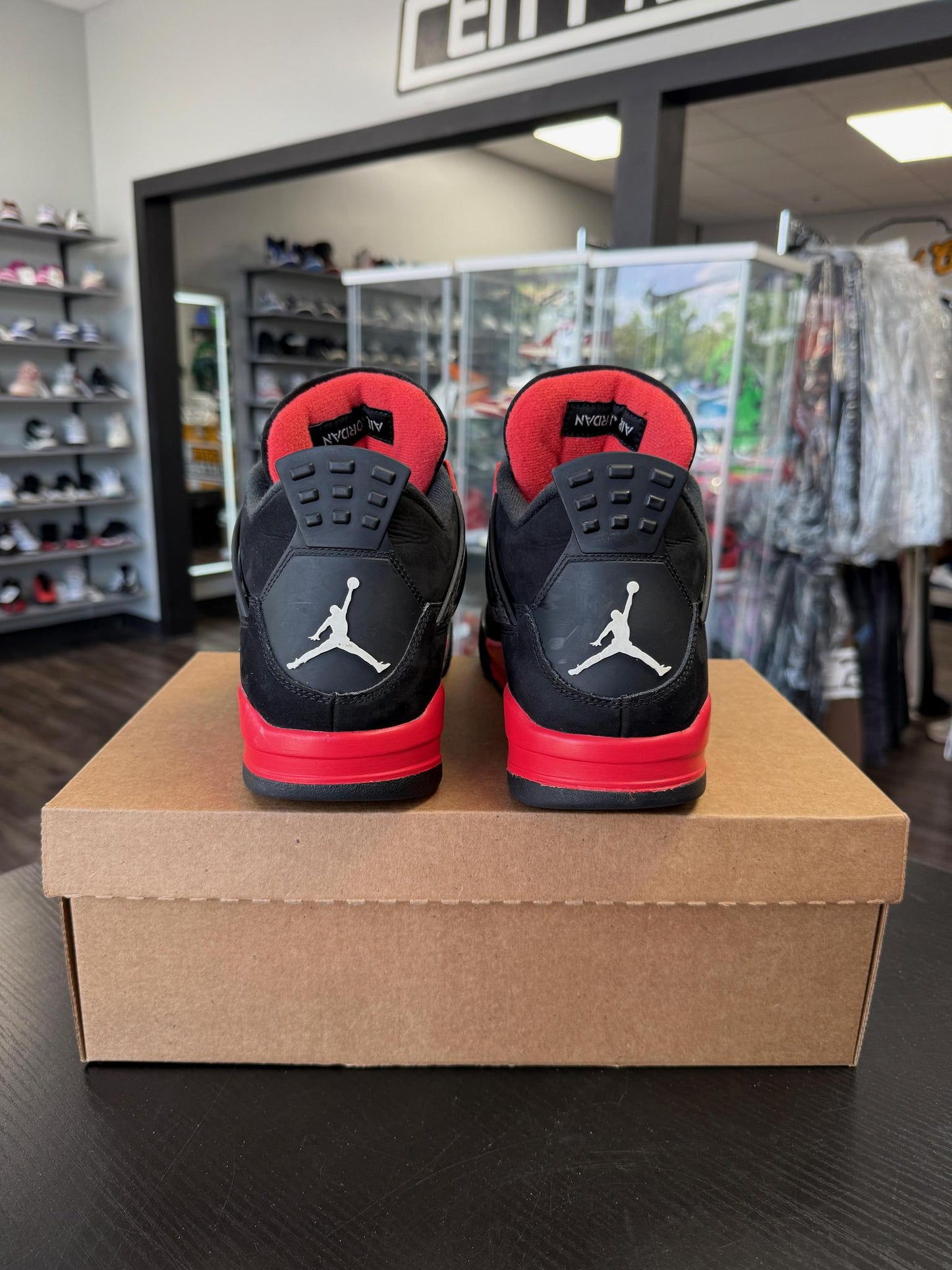 Jordan 4 "Red Thunder" Used Size 11.5
