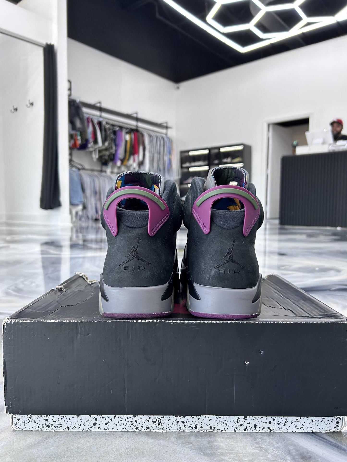 Jordan 6 "Bordeaux" Used Size 8.5