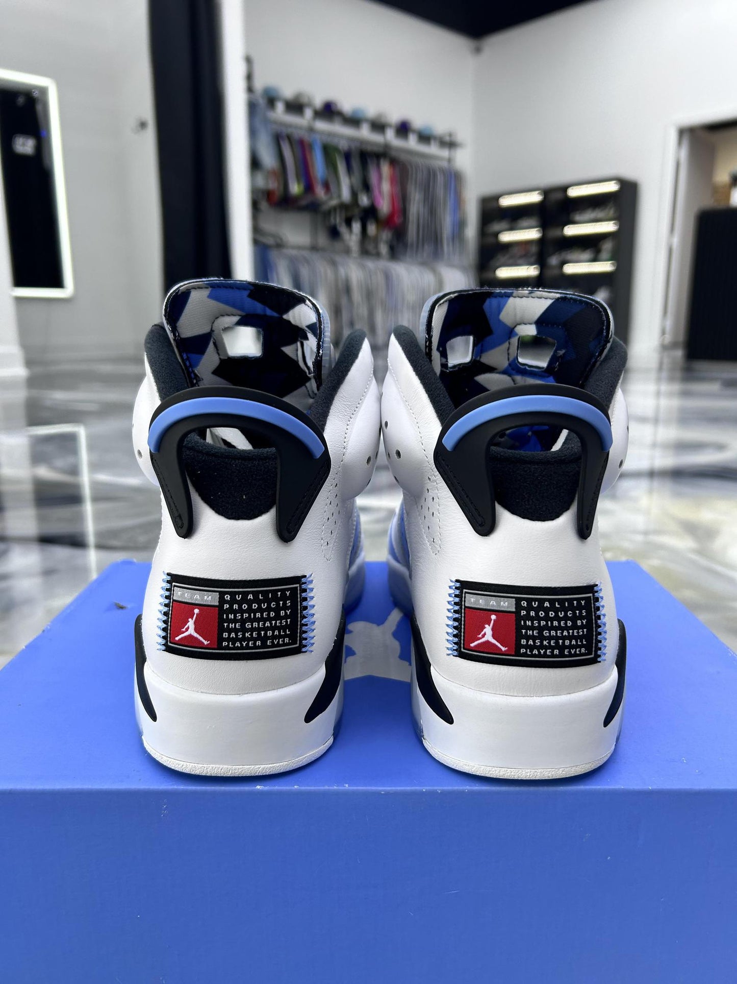 Jordan 6 "UNC" Used Size 8.5